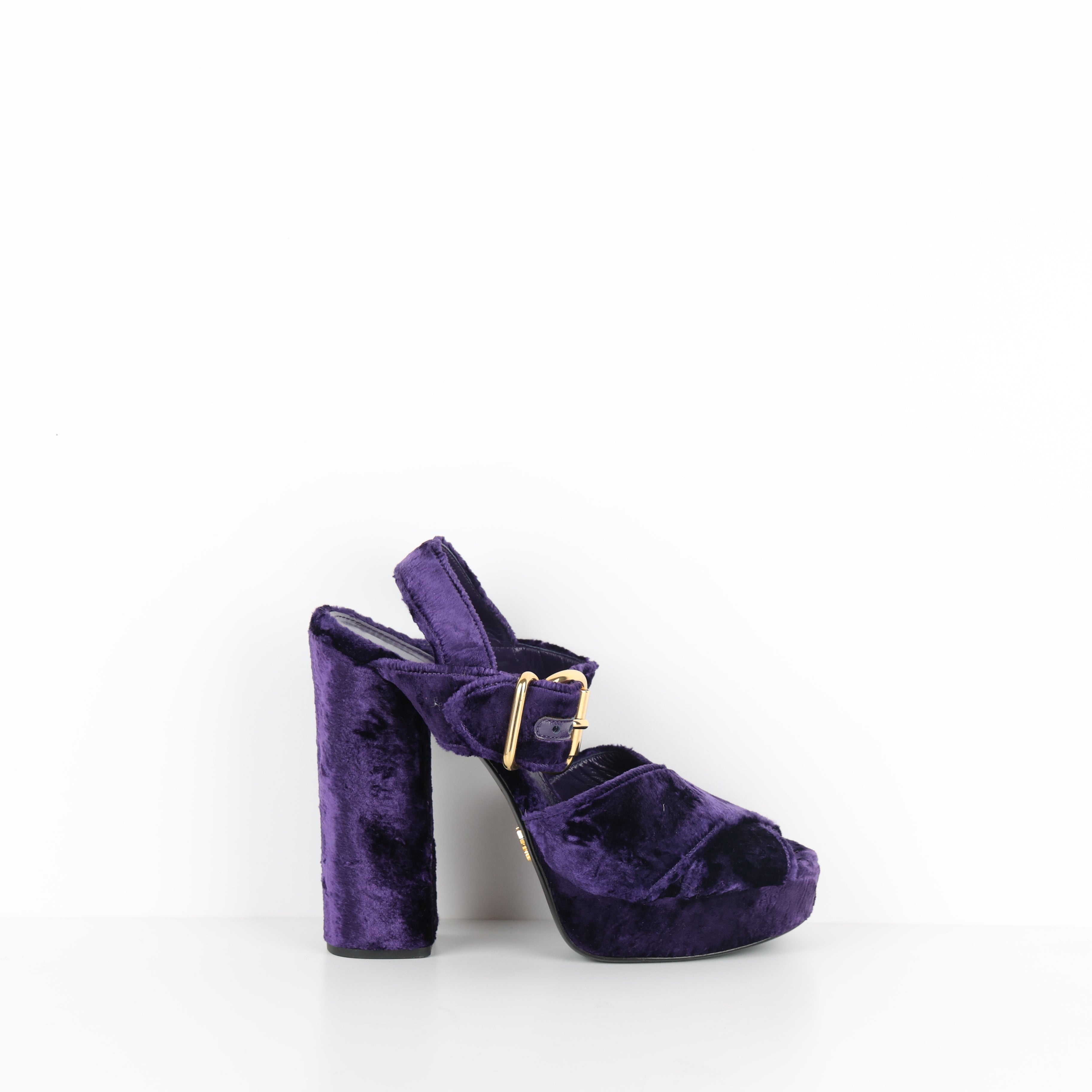 Heels , Shoe Size 39