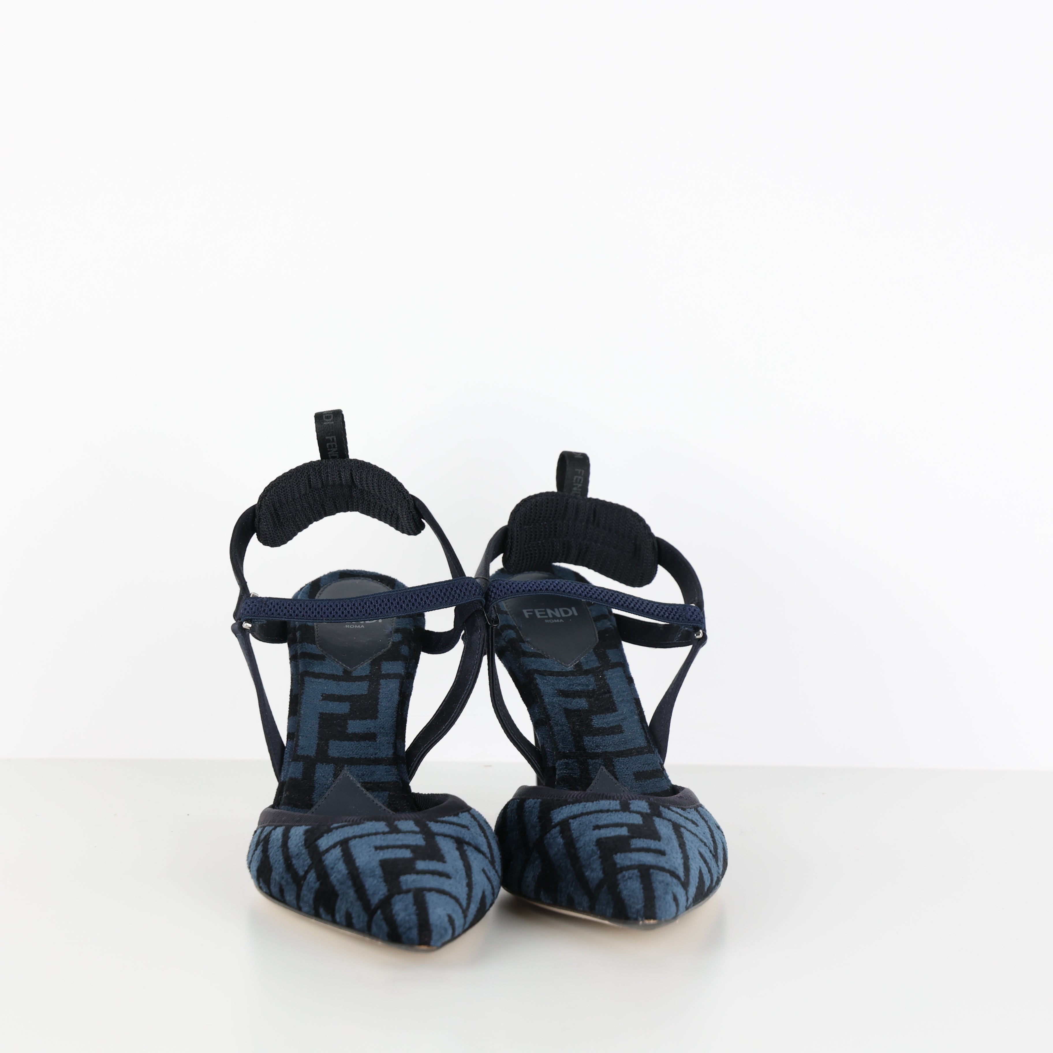 Heels , Shoe Size 38