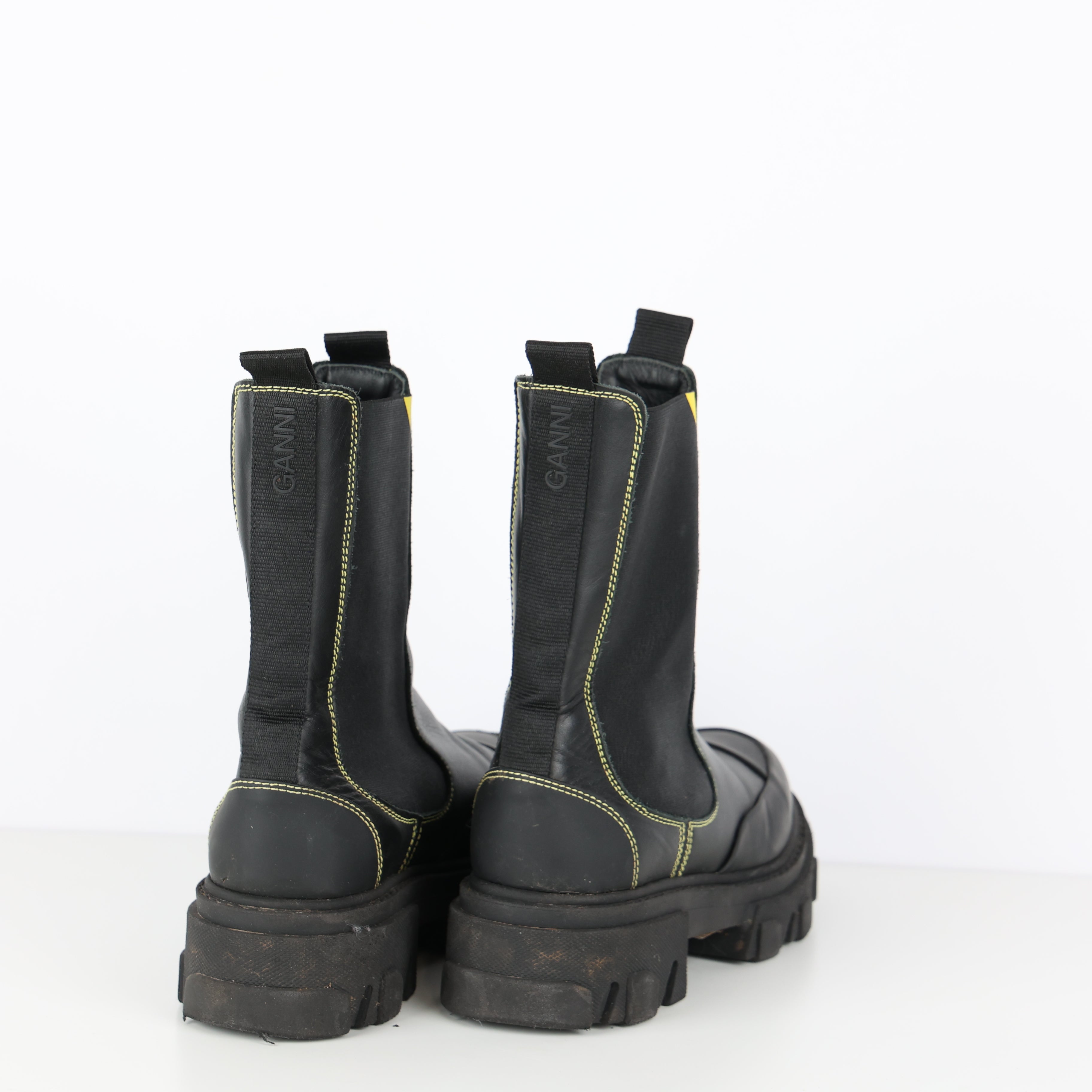 Boots , Shoe Size 40