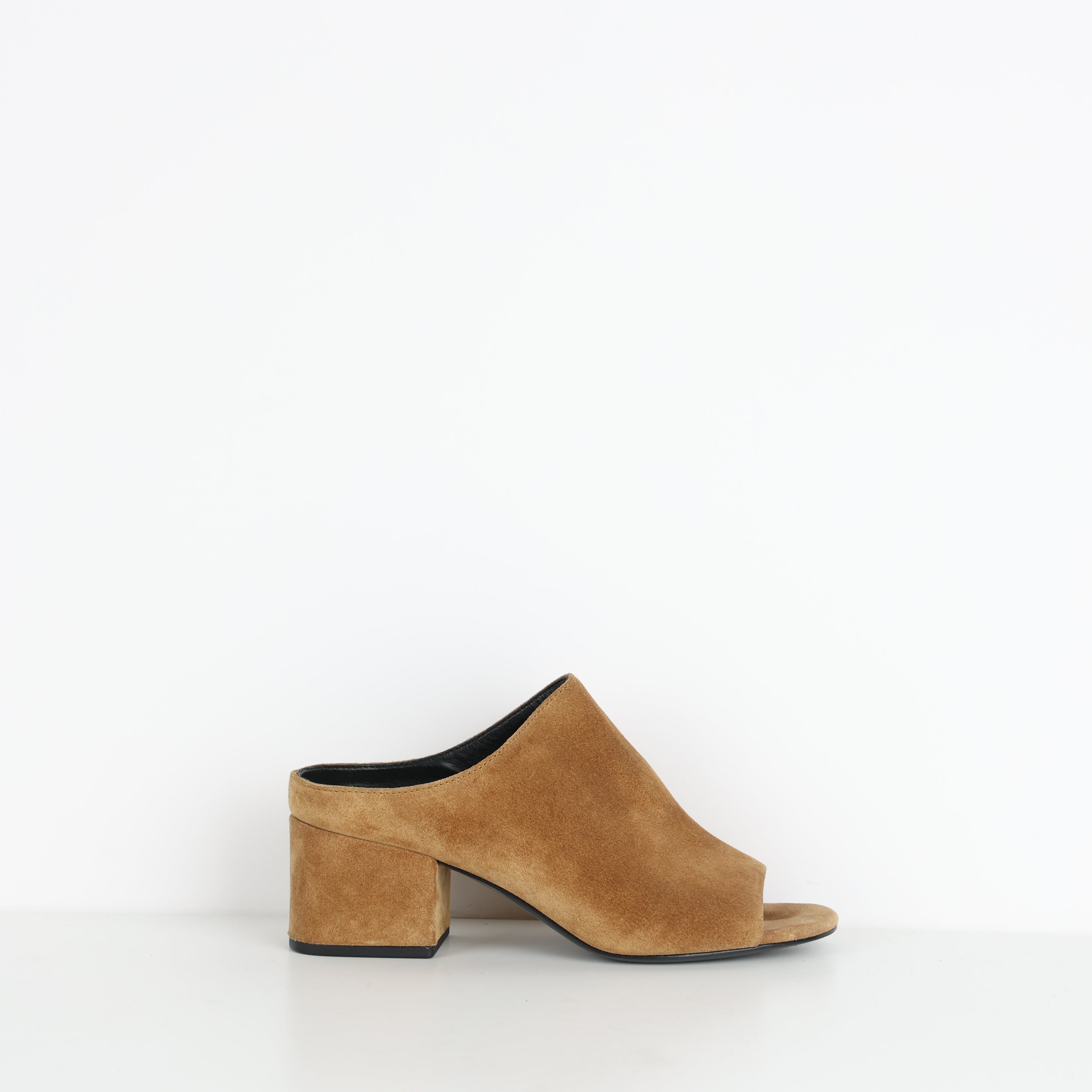 Heels , Shoe Size 37