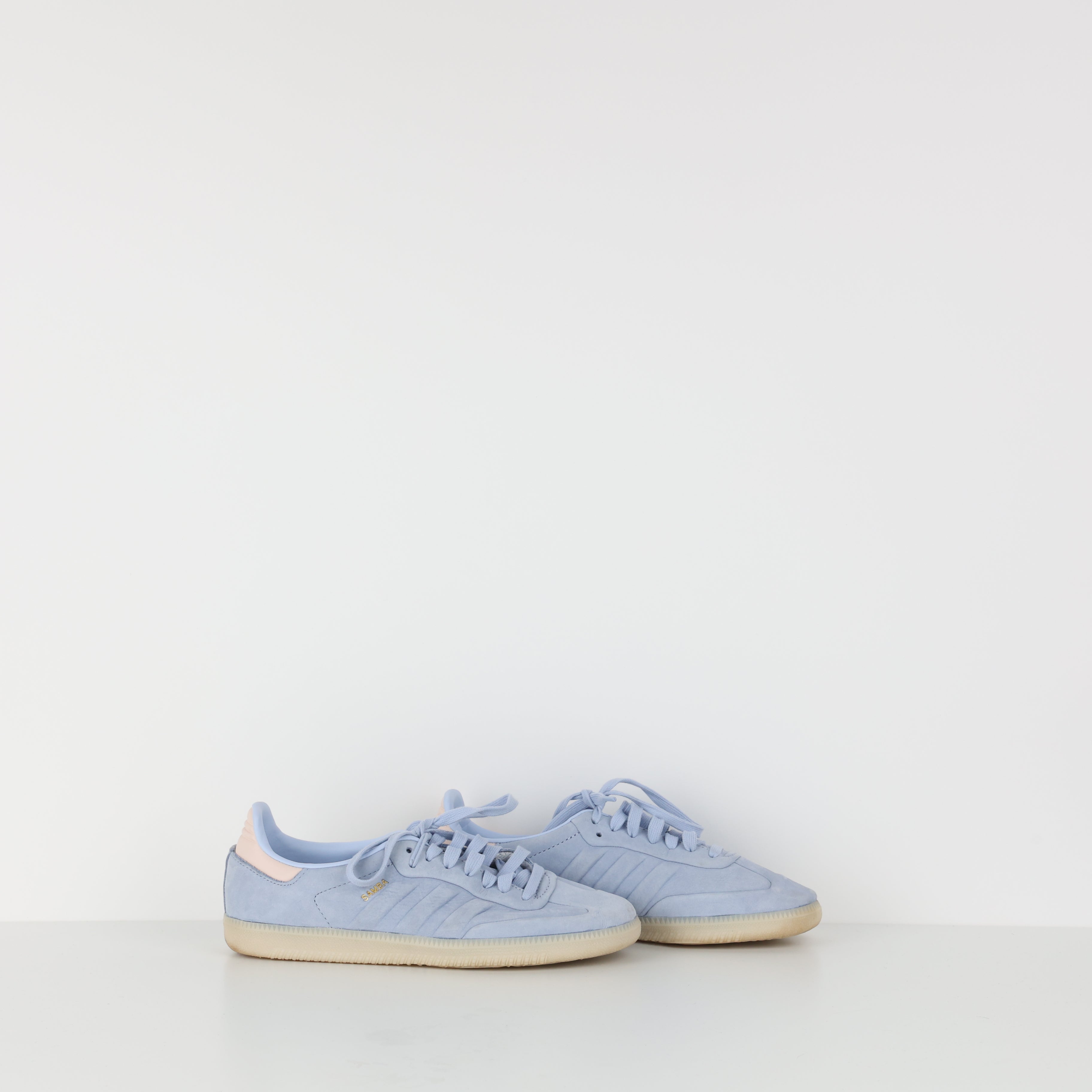 Trainers , Shoe Size 39.5