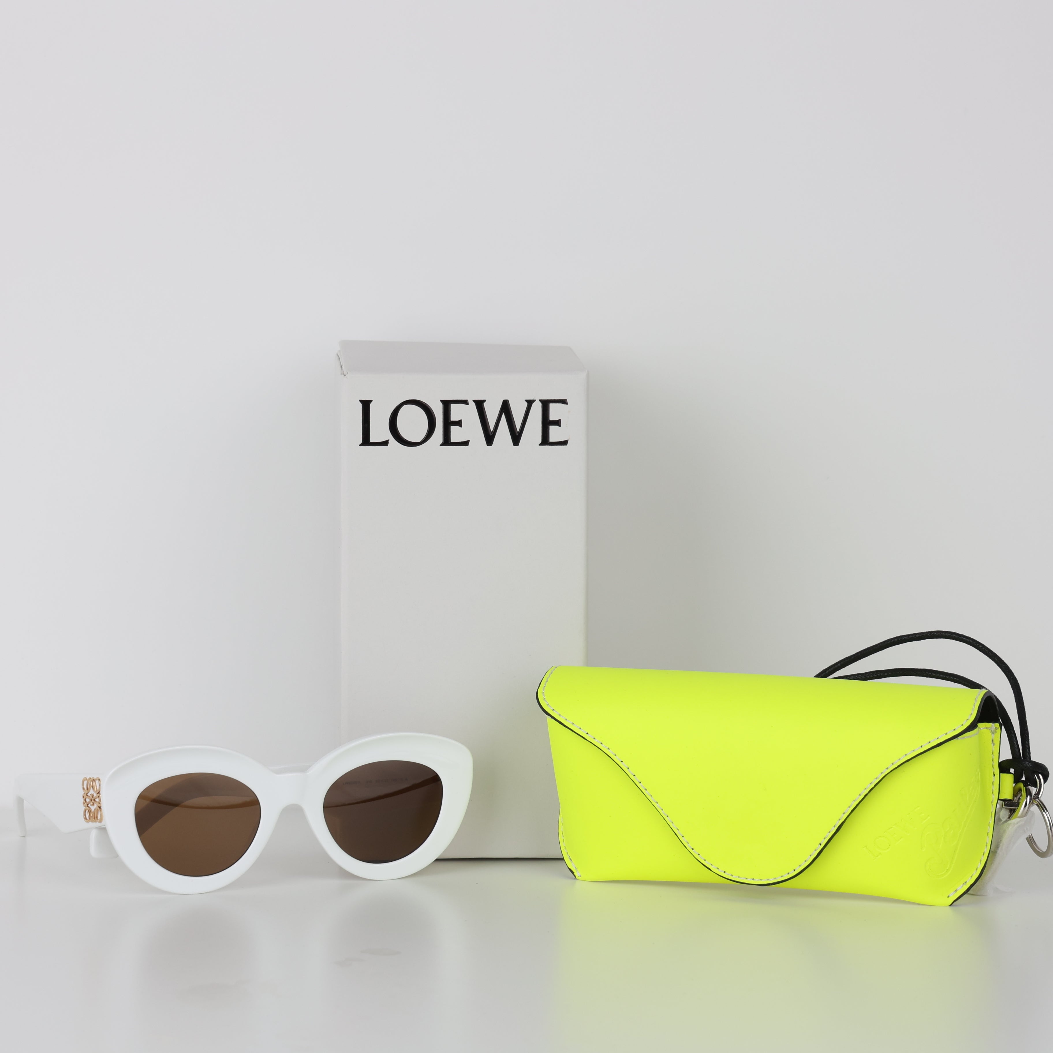 Sunglasses, UK Size One Size