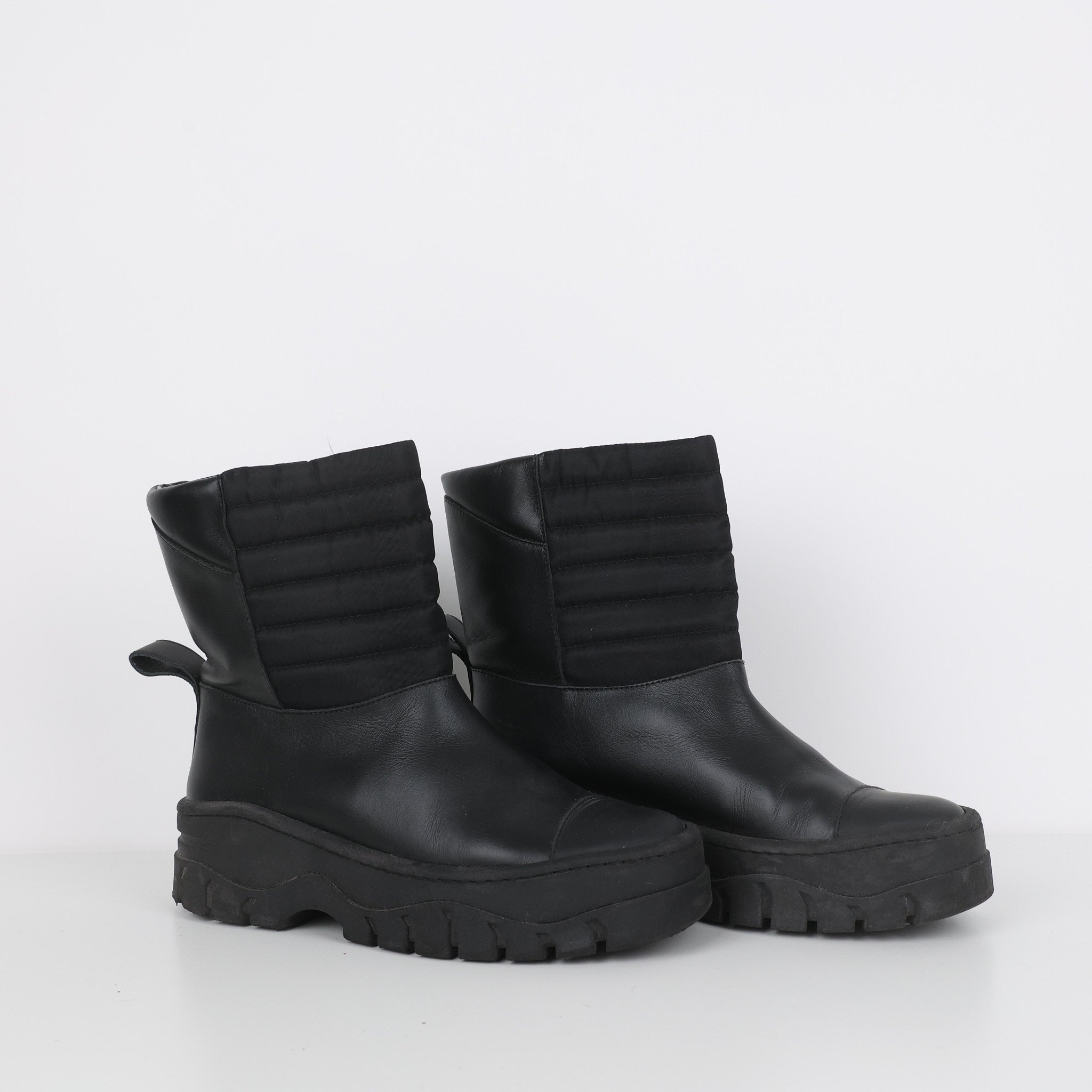 Boots, Shoe Size 38
