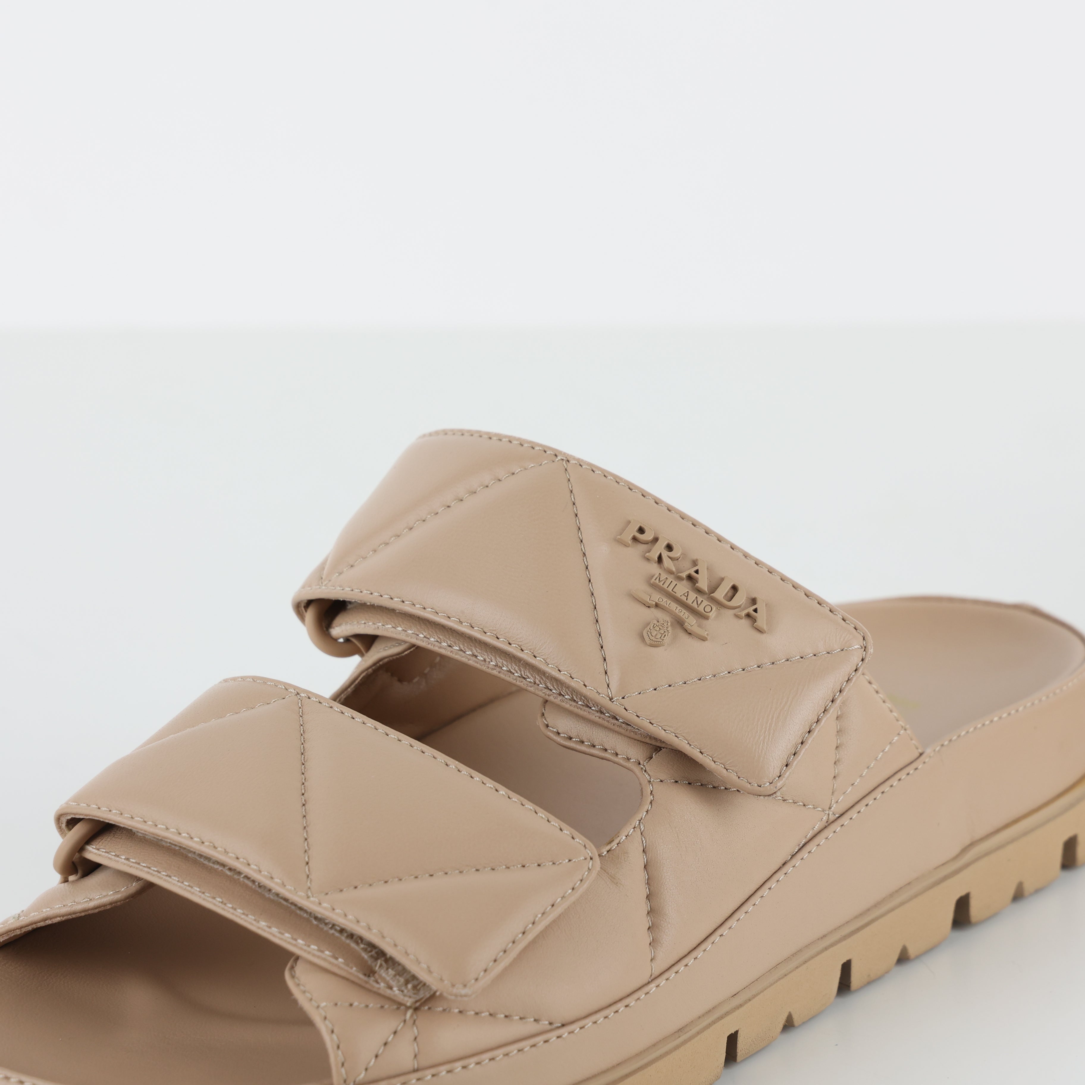 Flats , Shoe Size 37