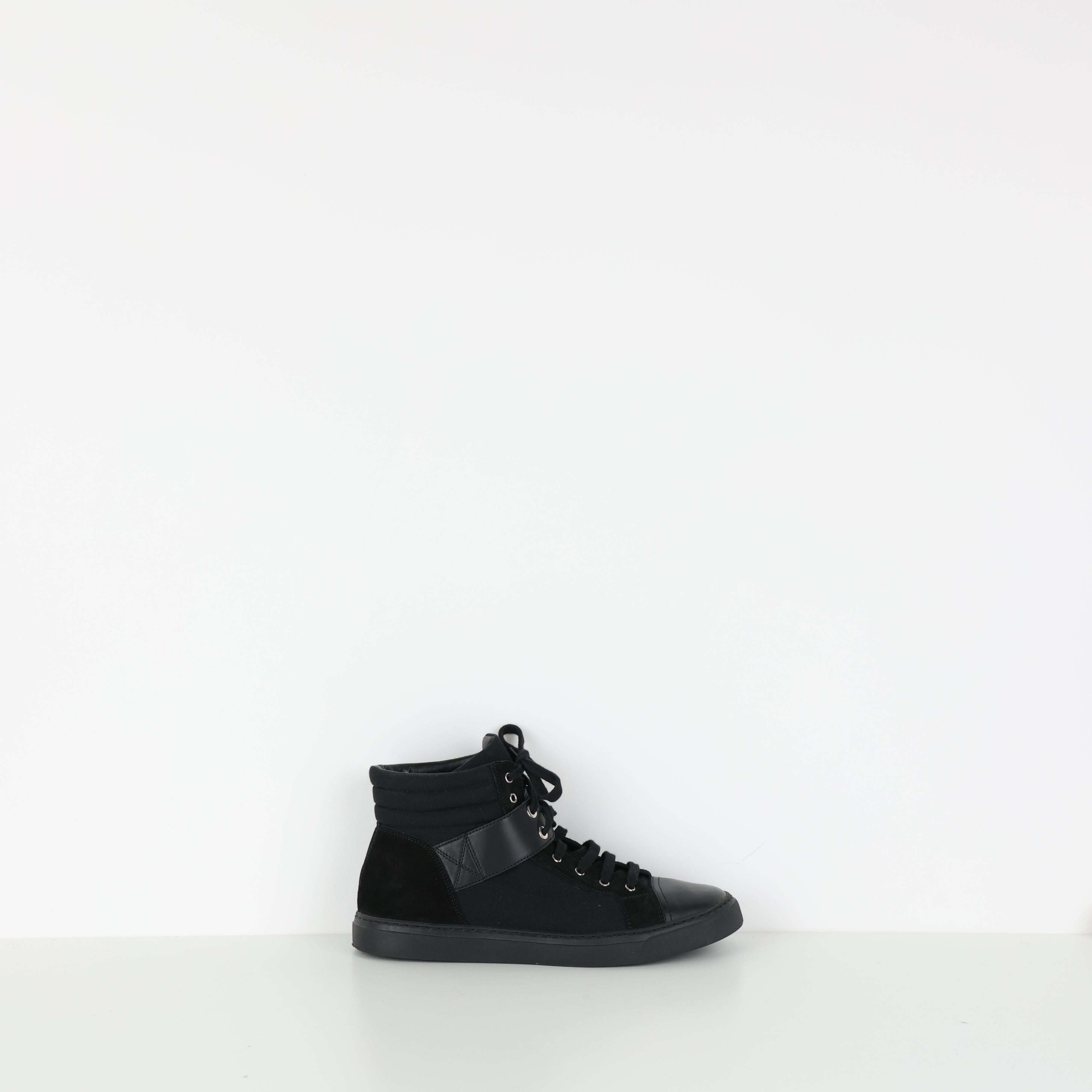 Trainers , Shoe Size 38