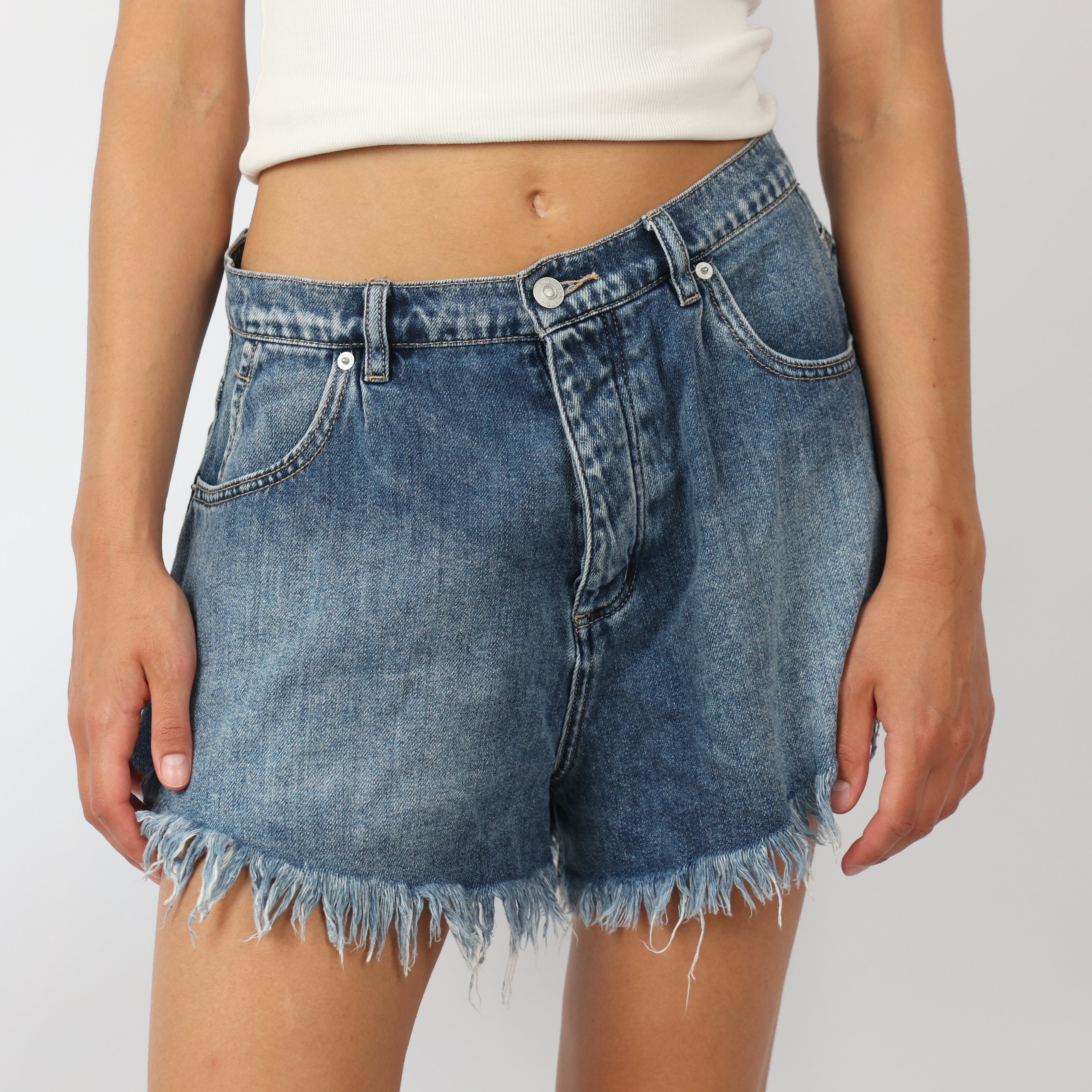 Shorts, Waist 28
