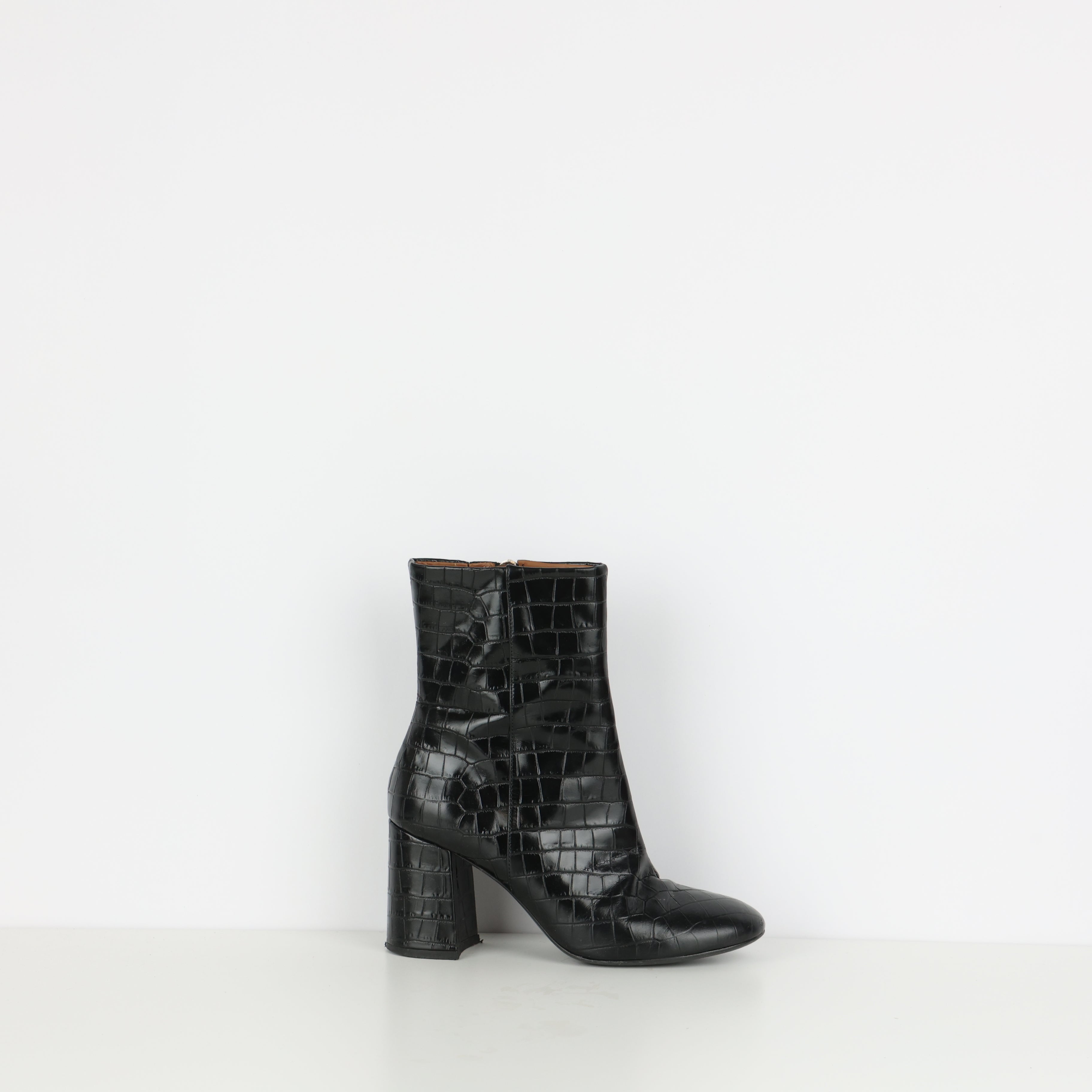 Boots , Shoe Size 39