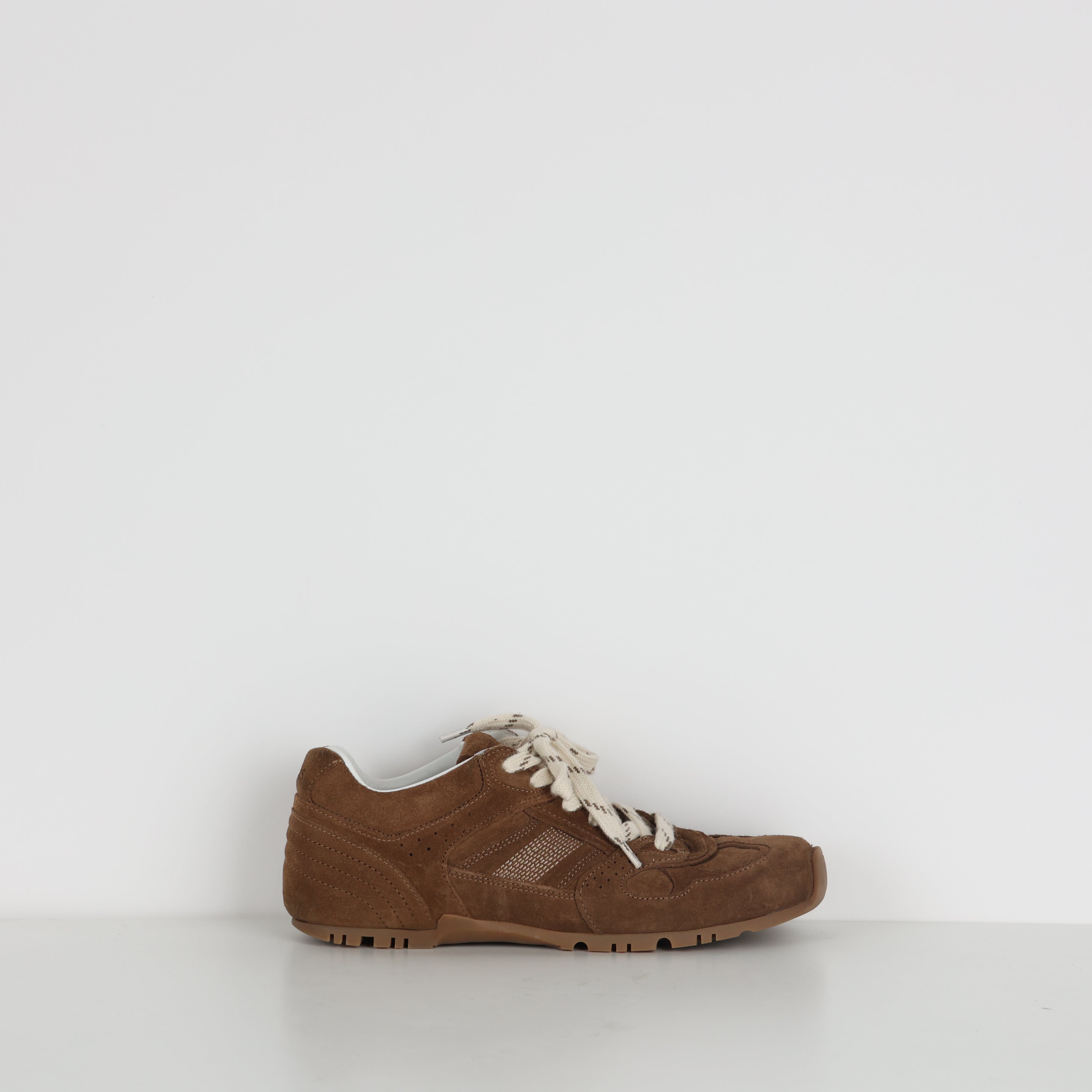 Trainers , Shoe Size 39