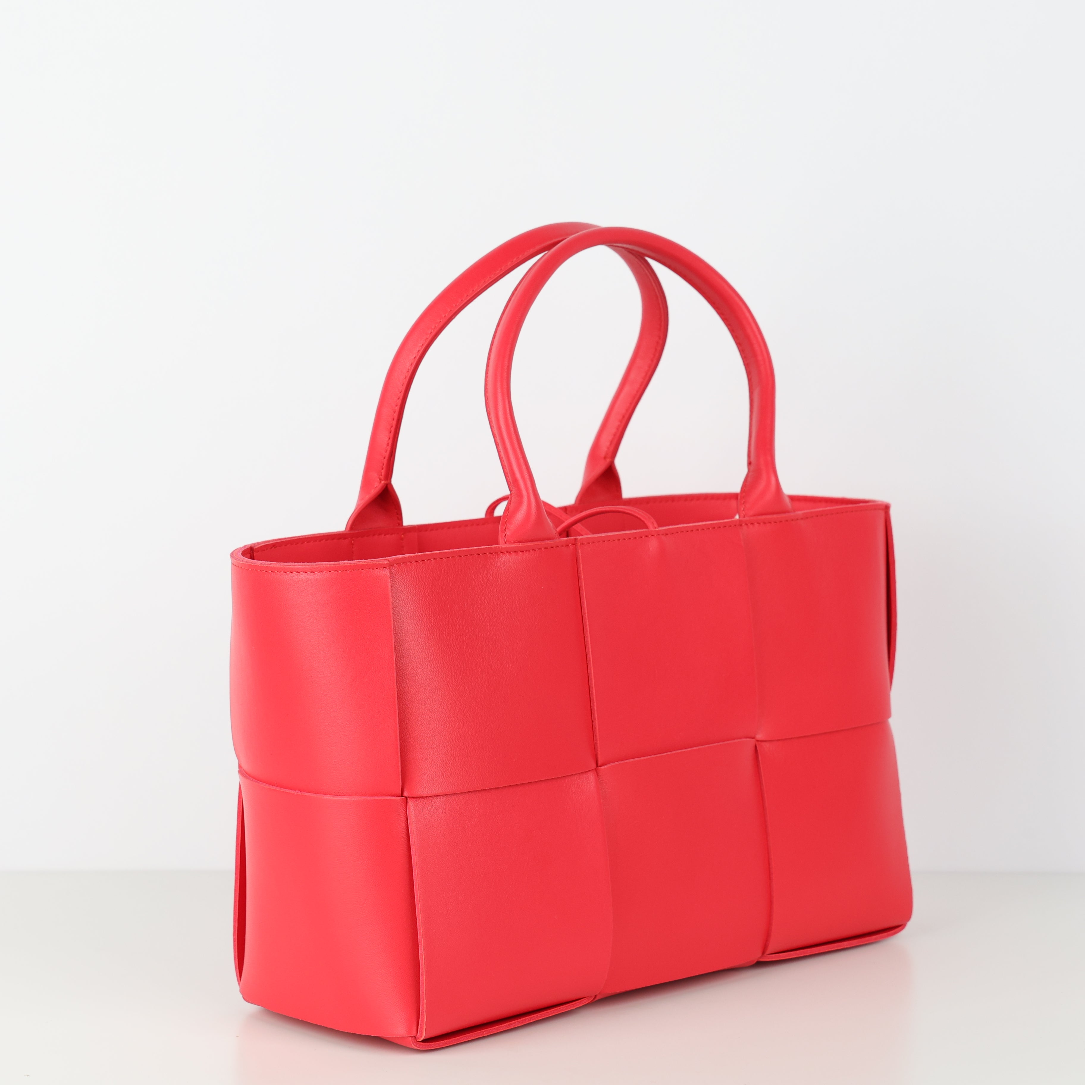 Bottega Veneta, Arco Tote