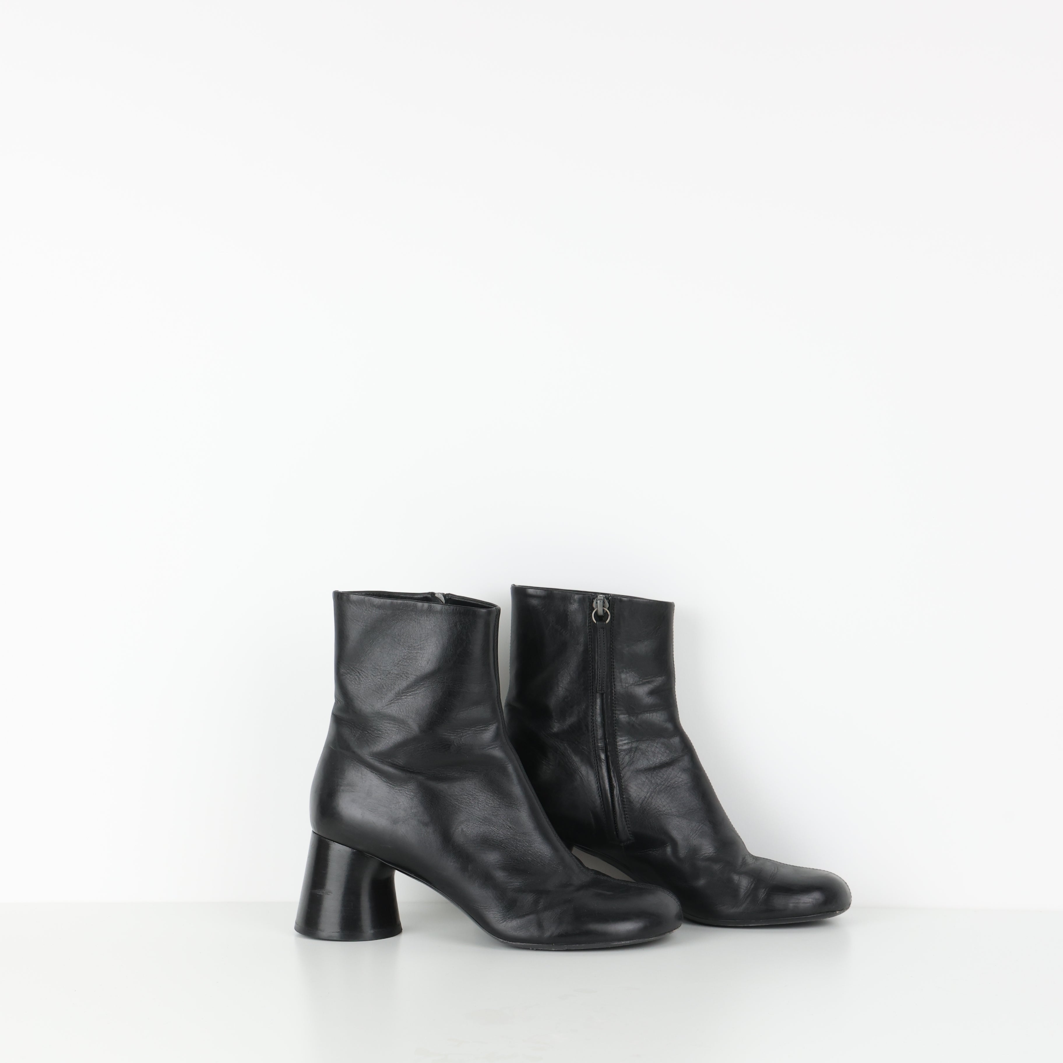 Boots , Shoe Size 39