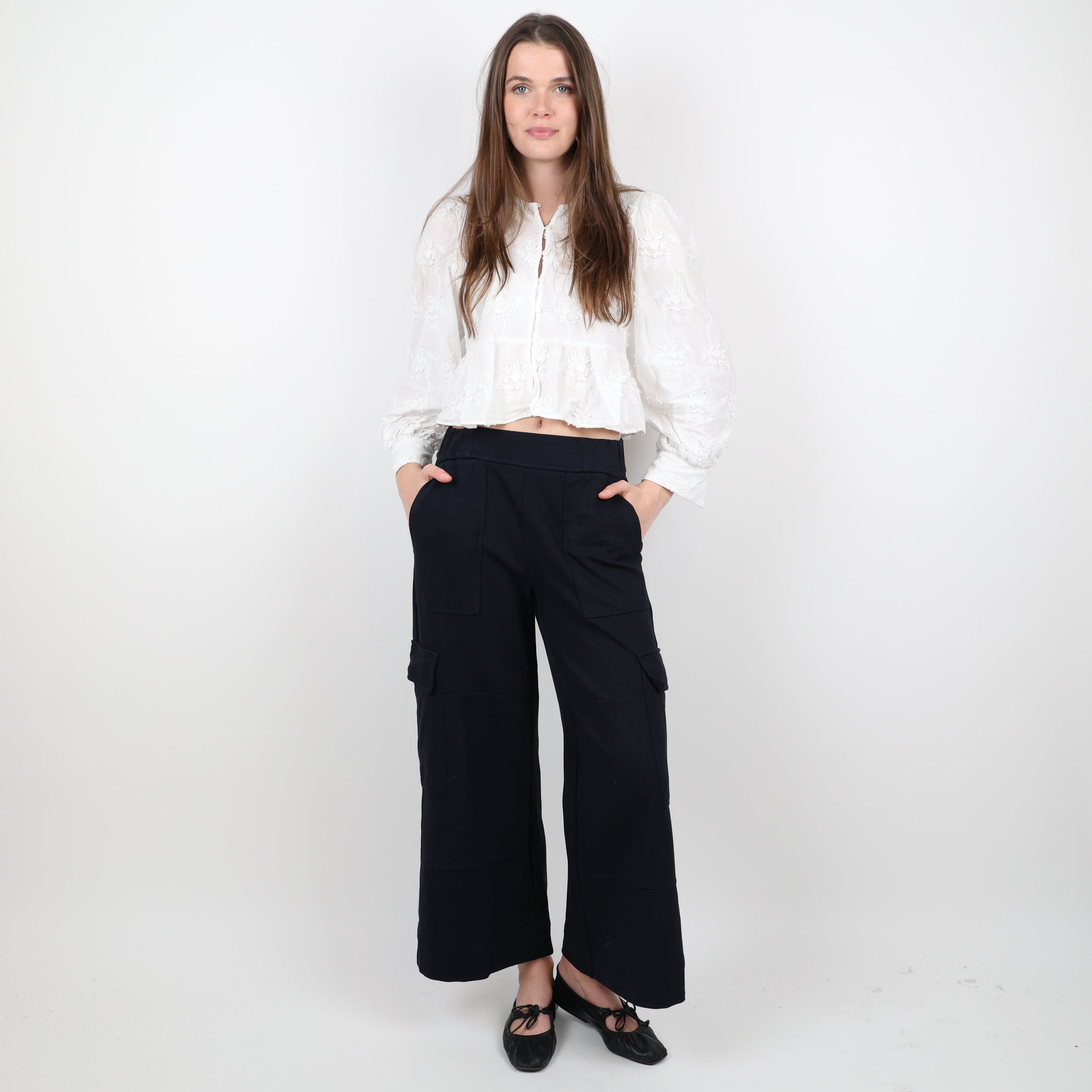 Trousers, Waist 27