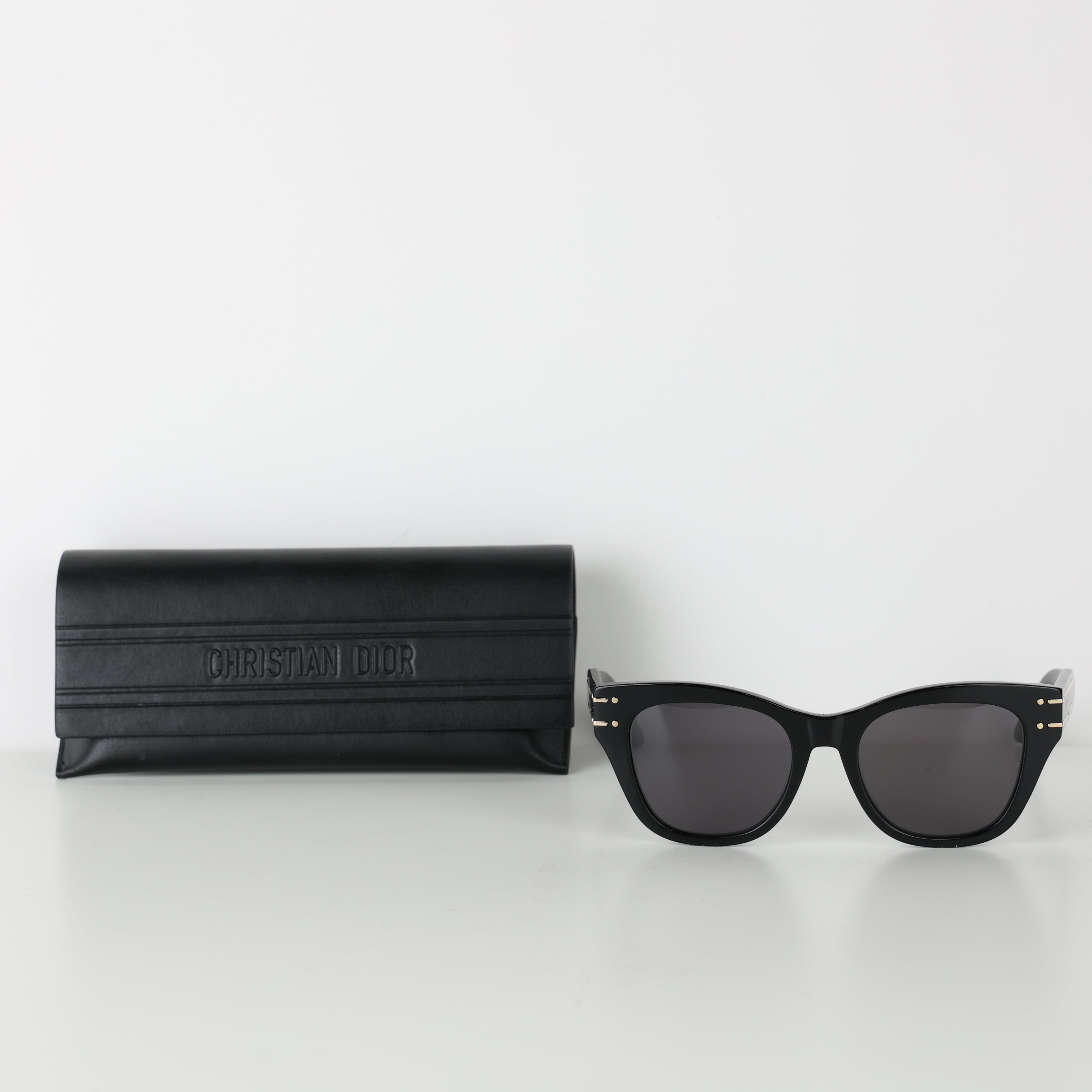 Sunglasses, UK Size One Size
