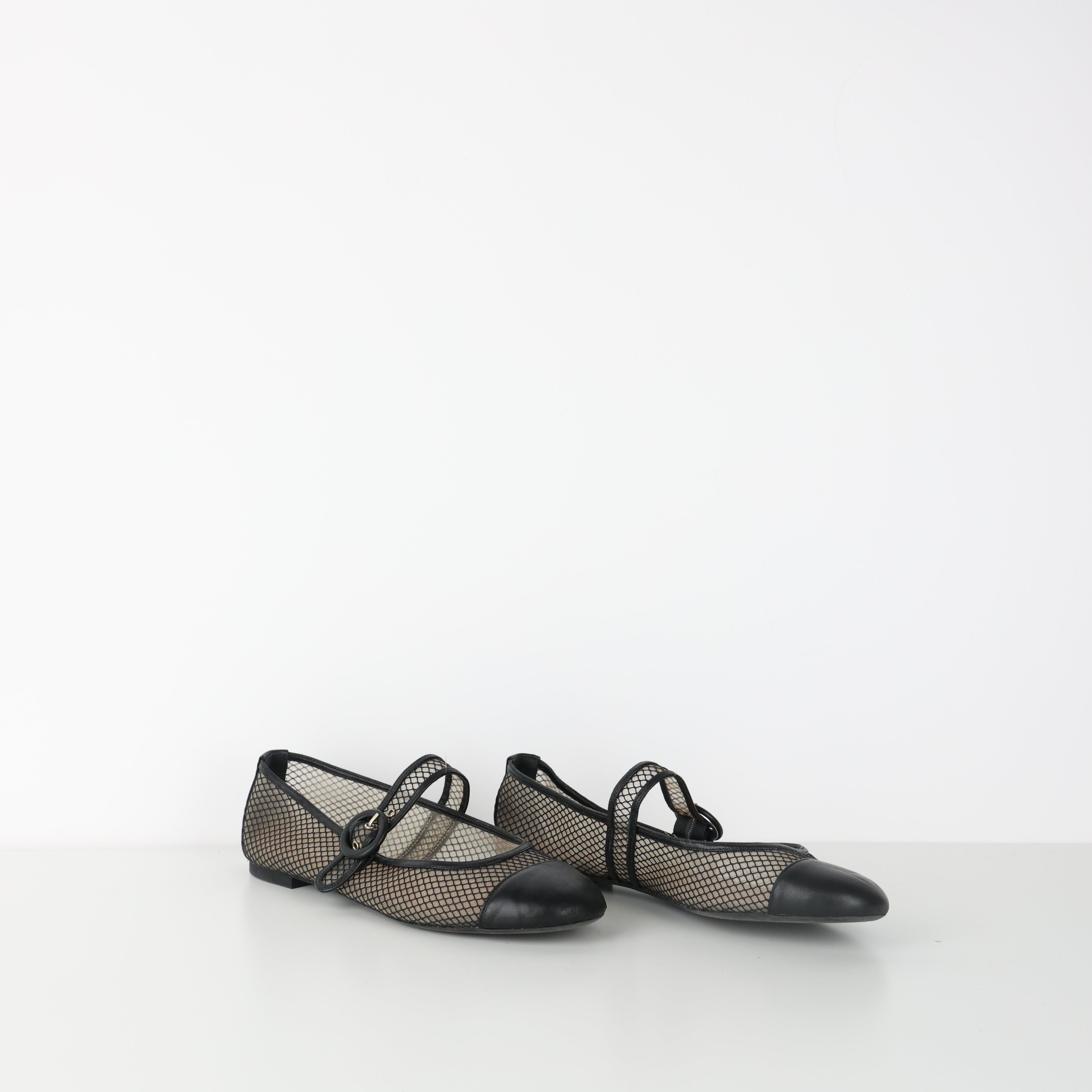 Flats , Shoe Size 38.5