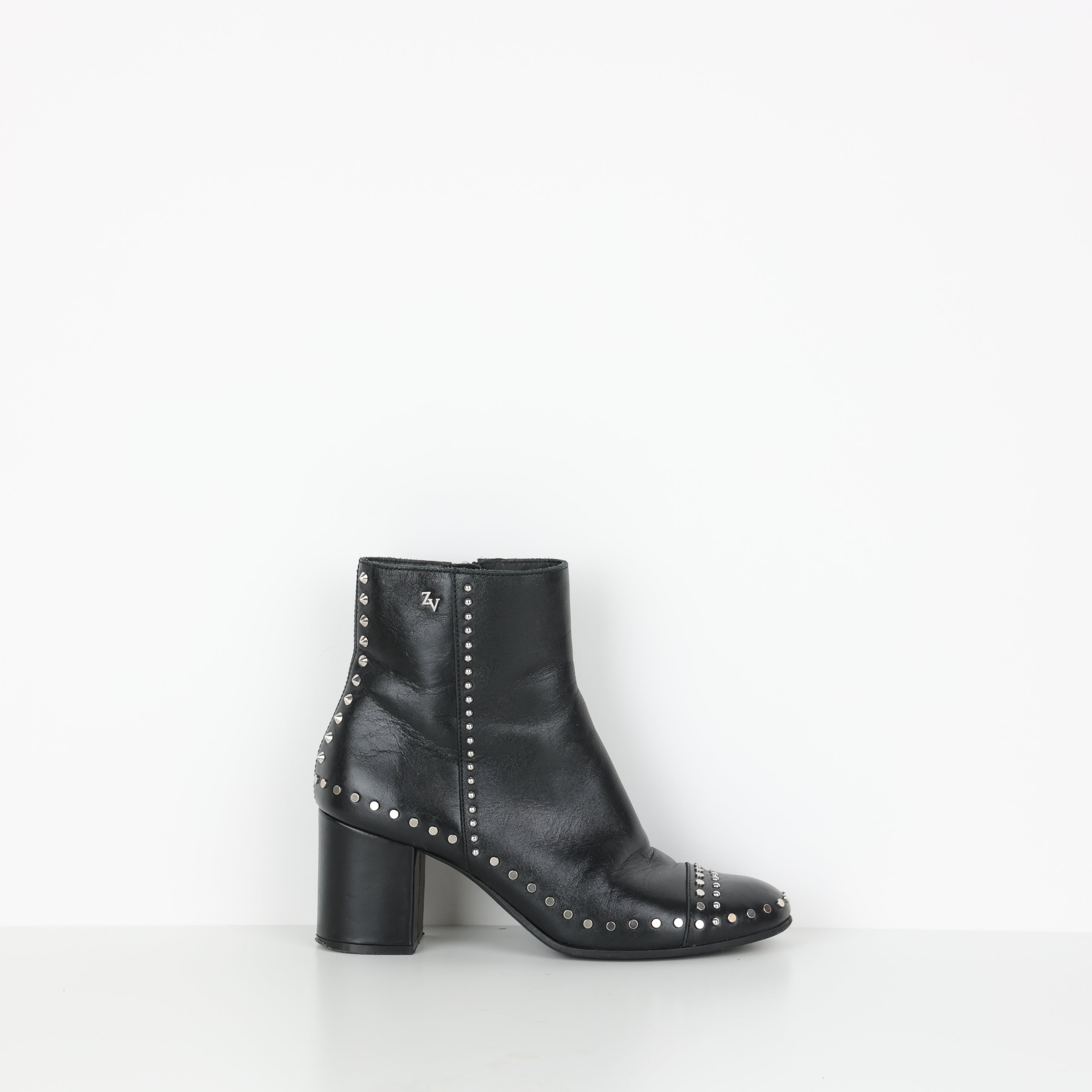 Boots , Shoe Size 37