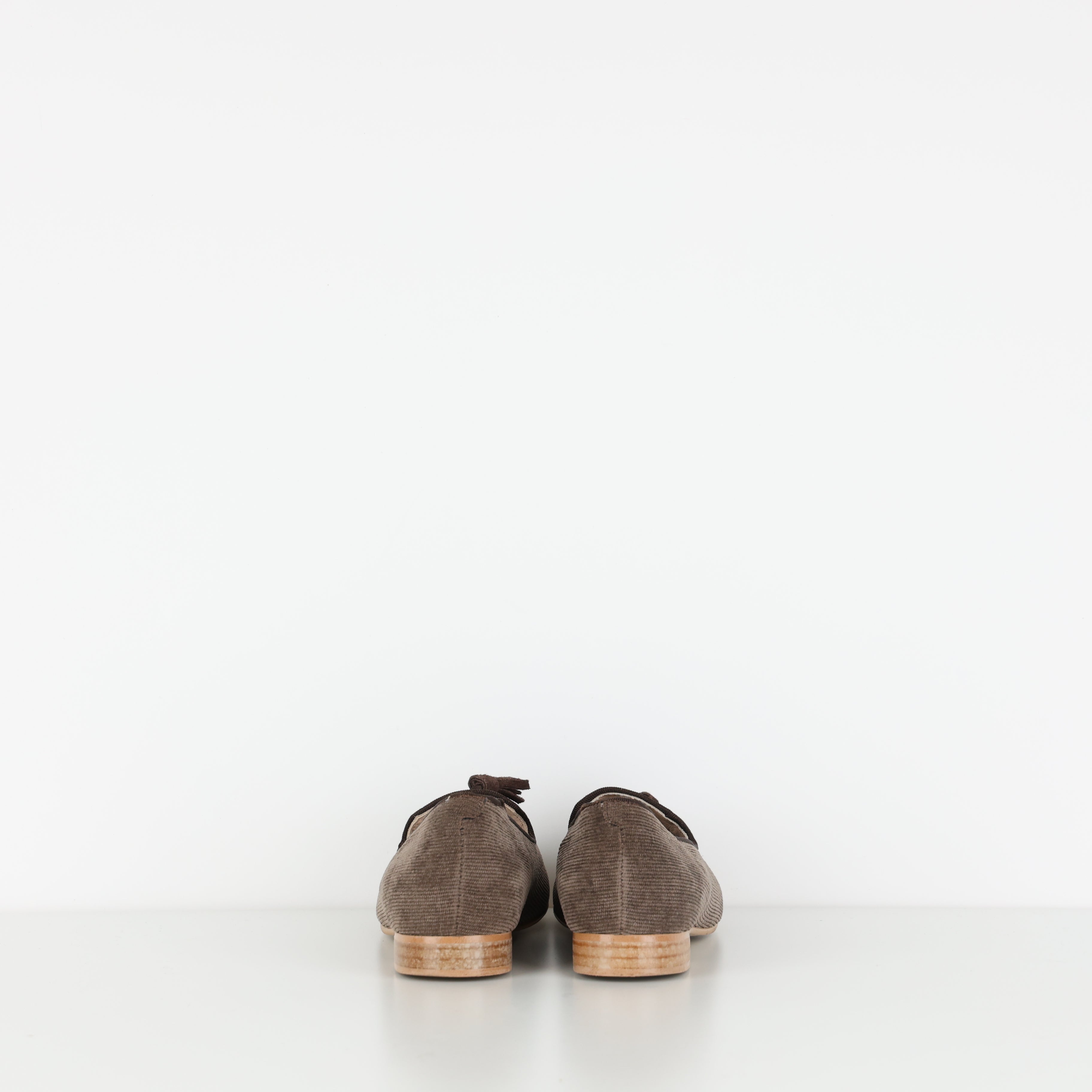 Flats , Shoe Size 39