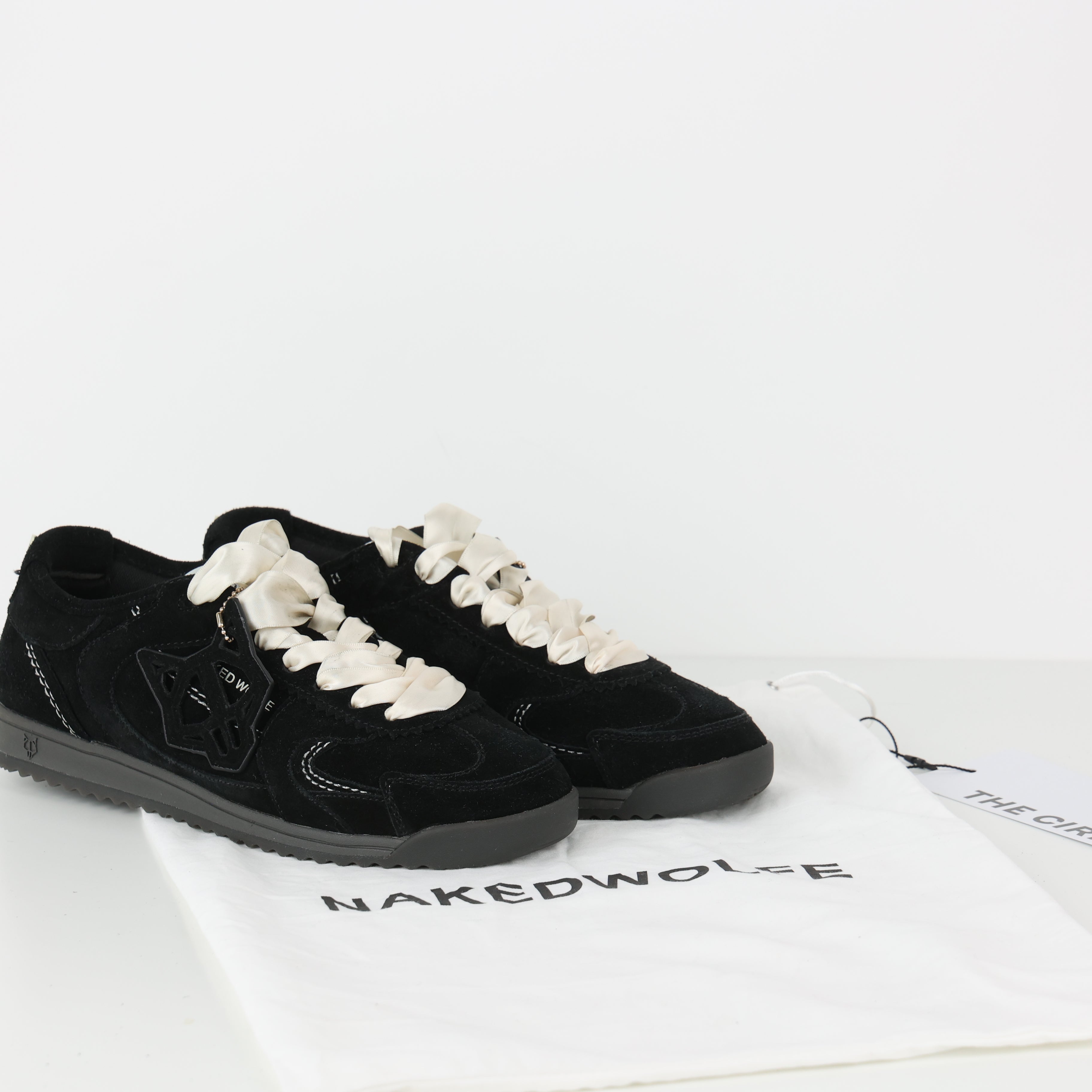 Trainers , Shoe Size 39