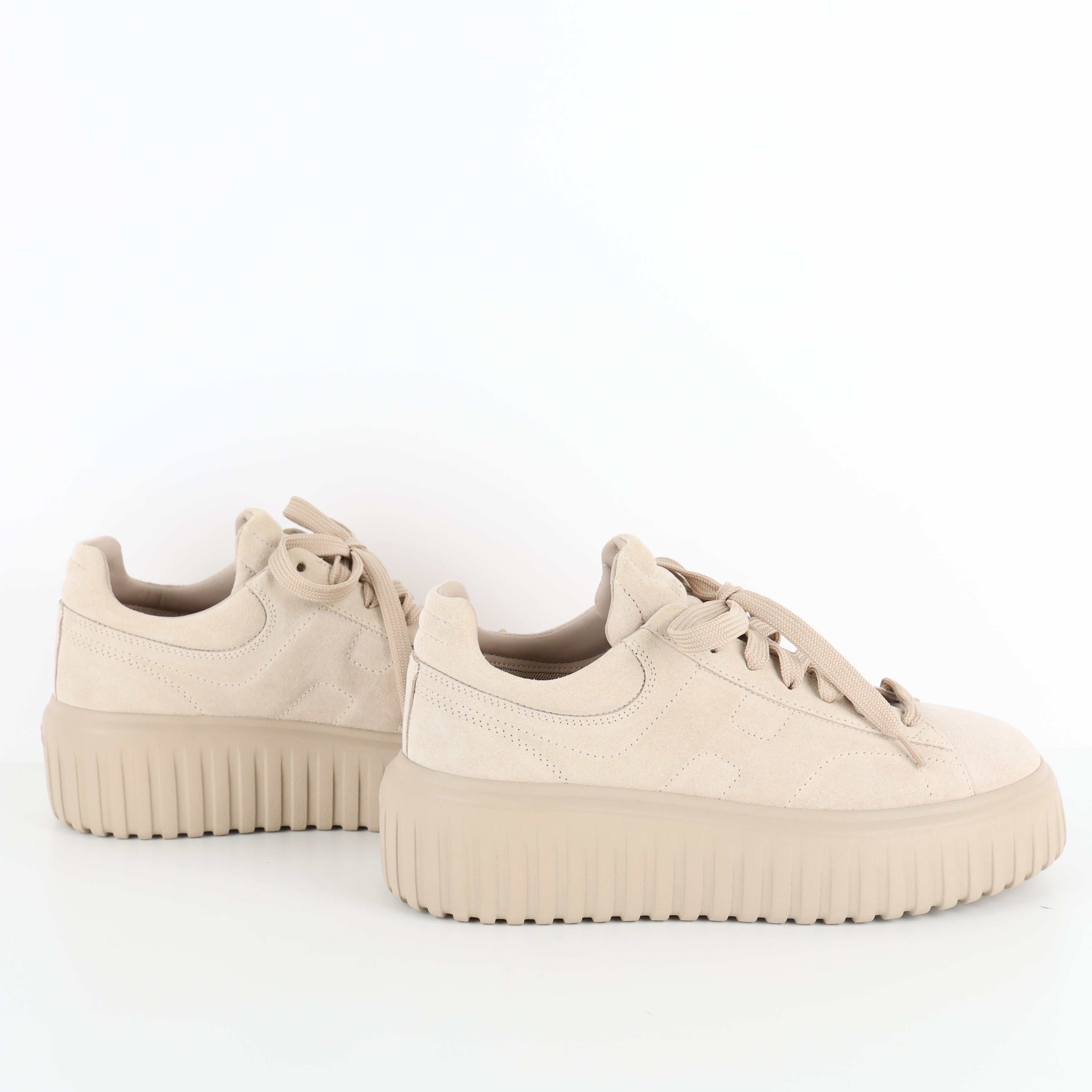 Trainers , Shoe Size 37
