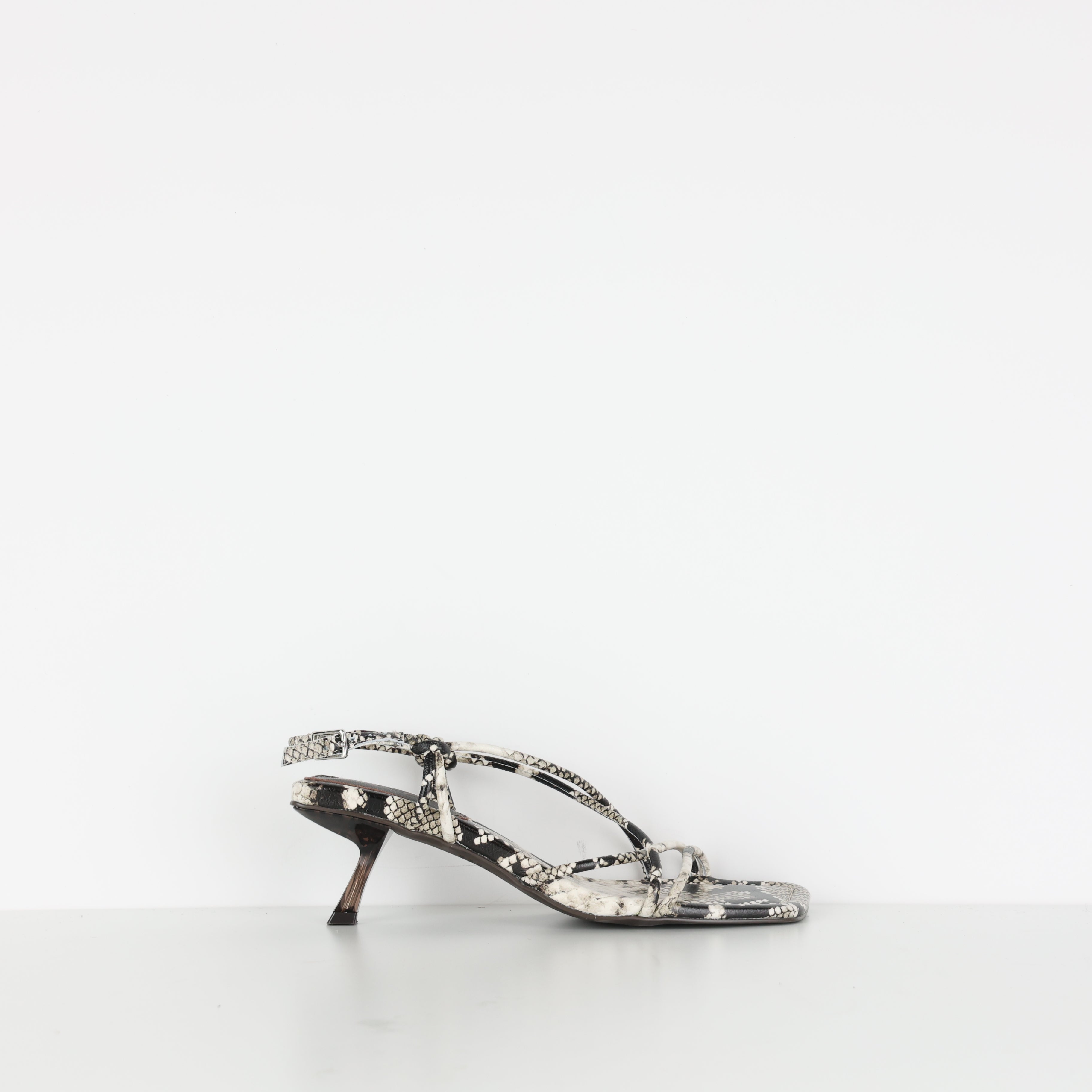 Heels , Shoe Size 38