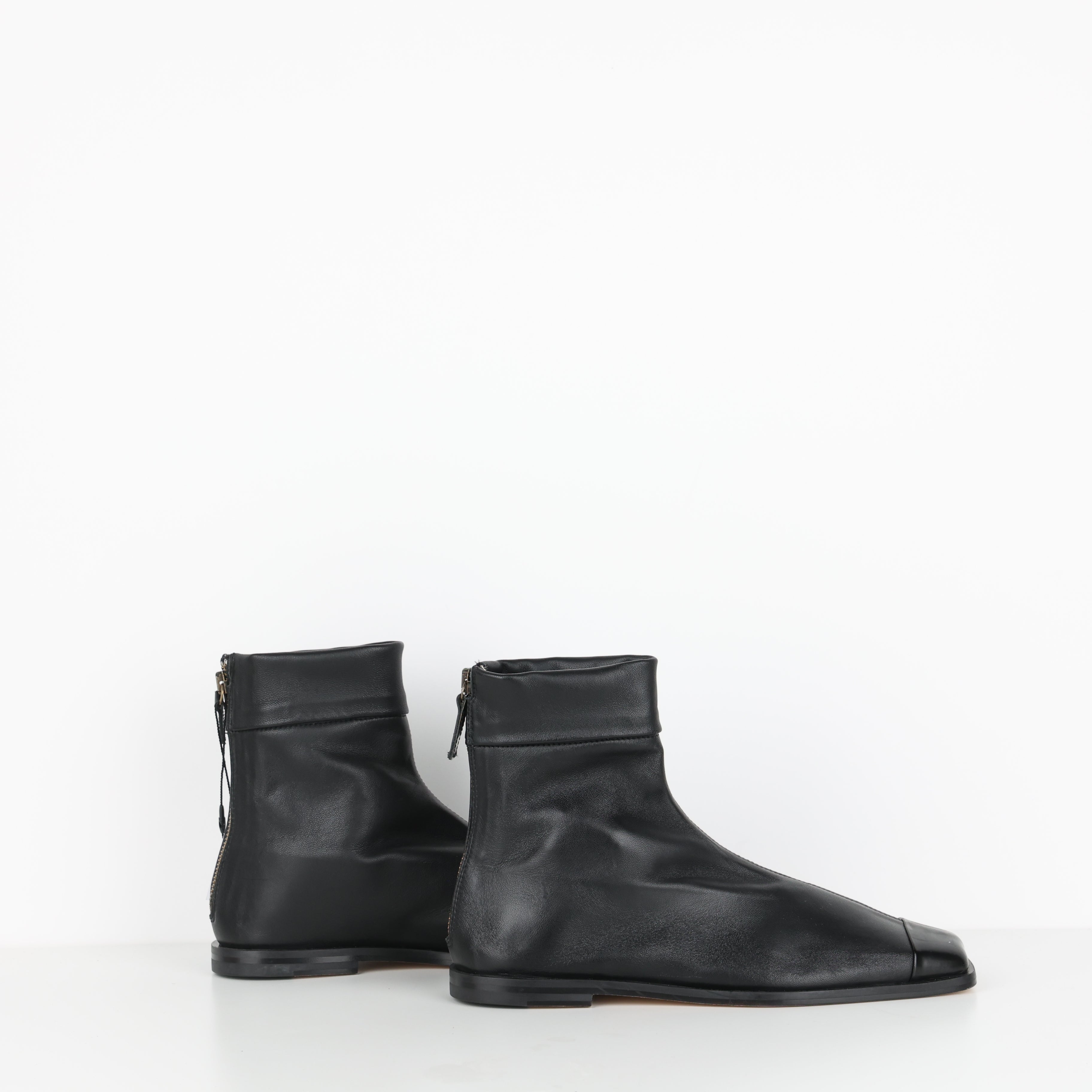Boots , Shoe Size 39