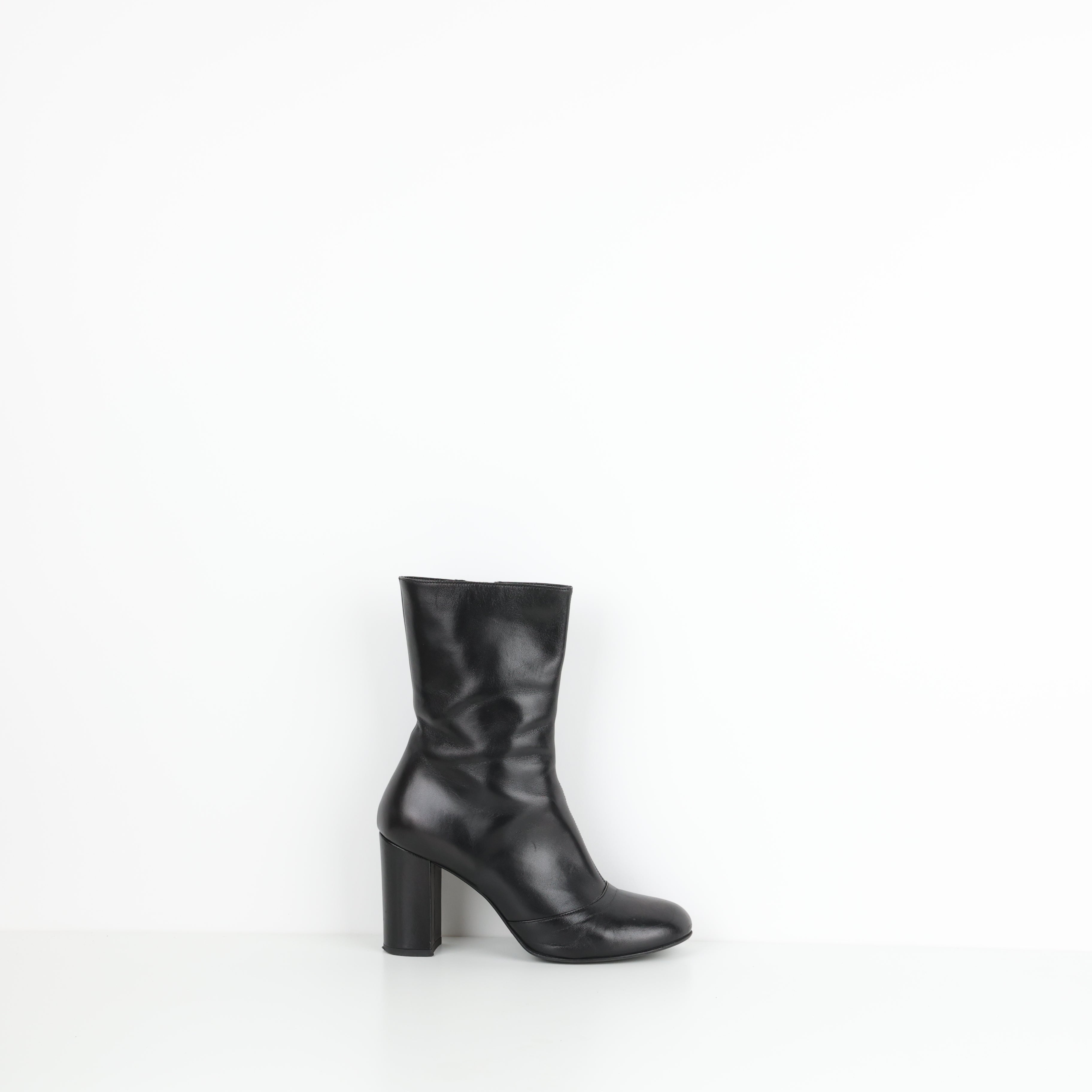 Boots , Shoe Size 39