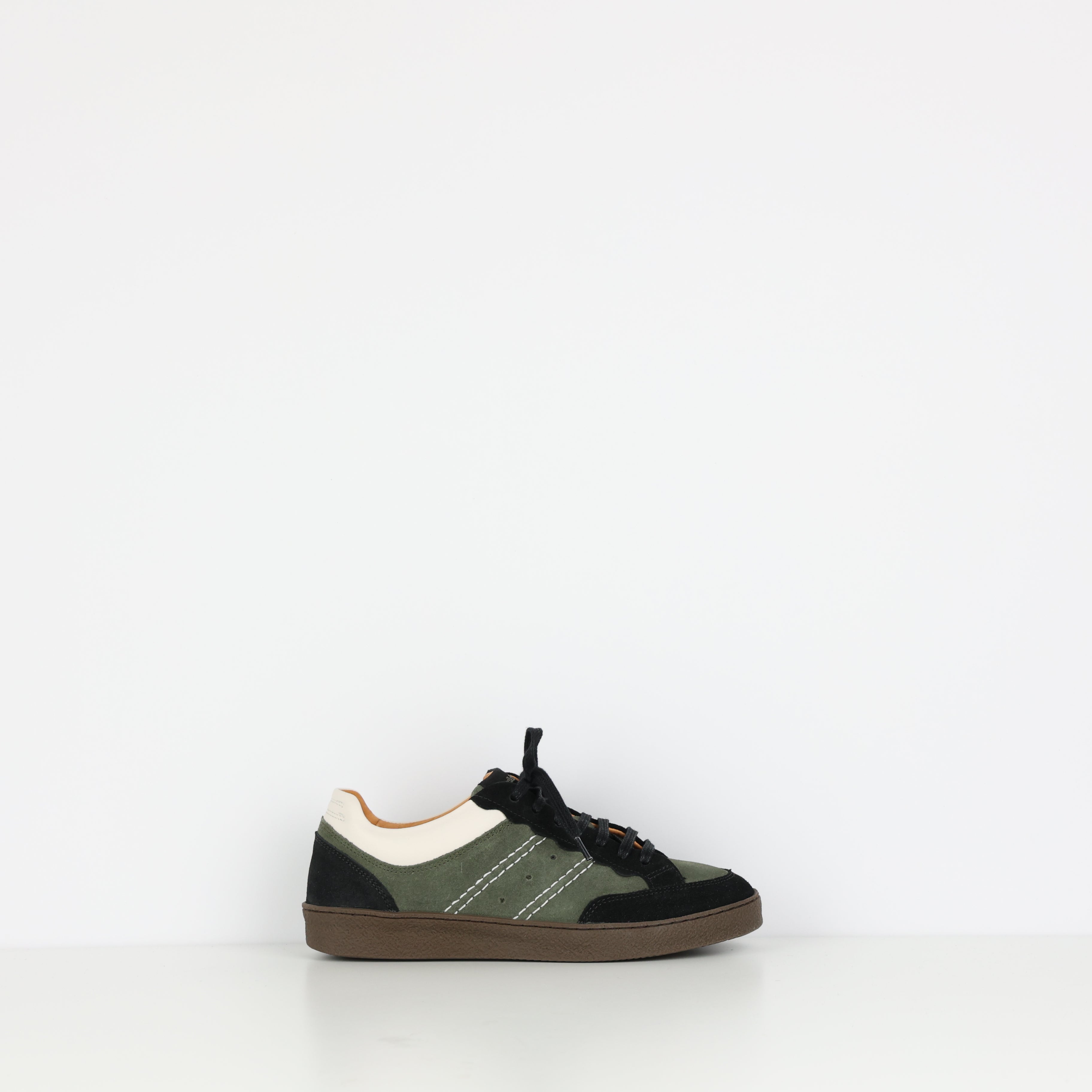 Trainers , Shoe Size 37