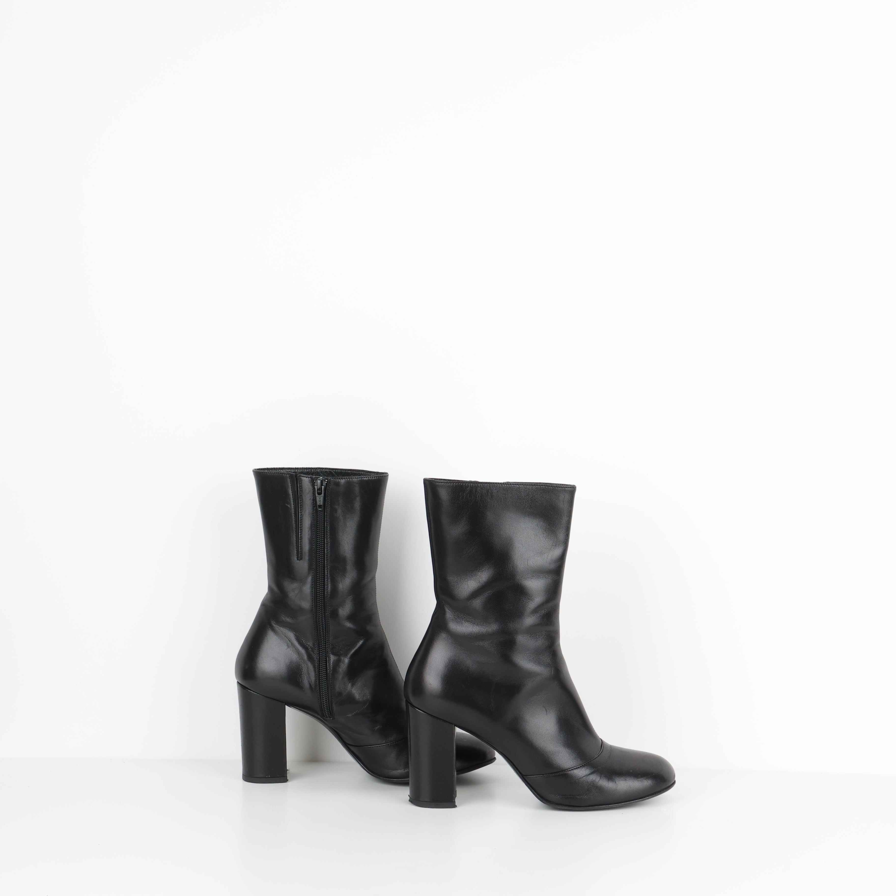 Boots , Shoe Size 39