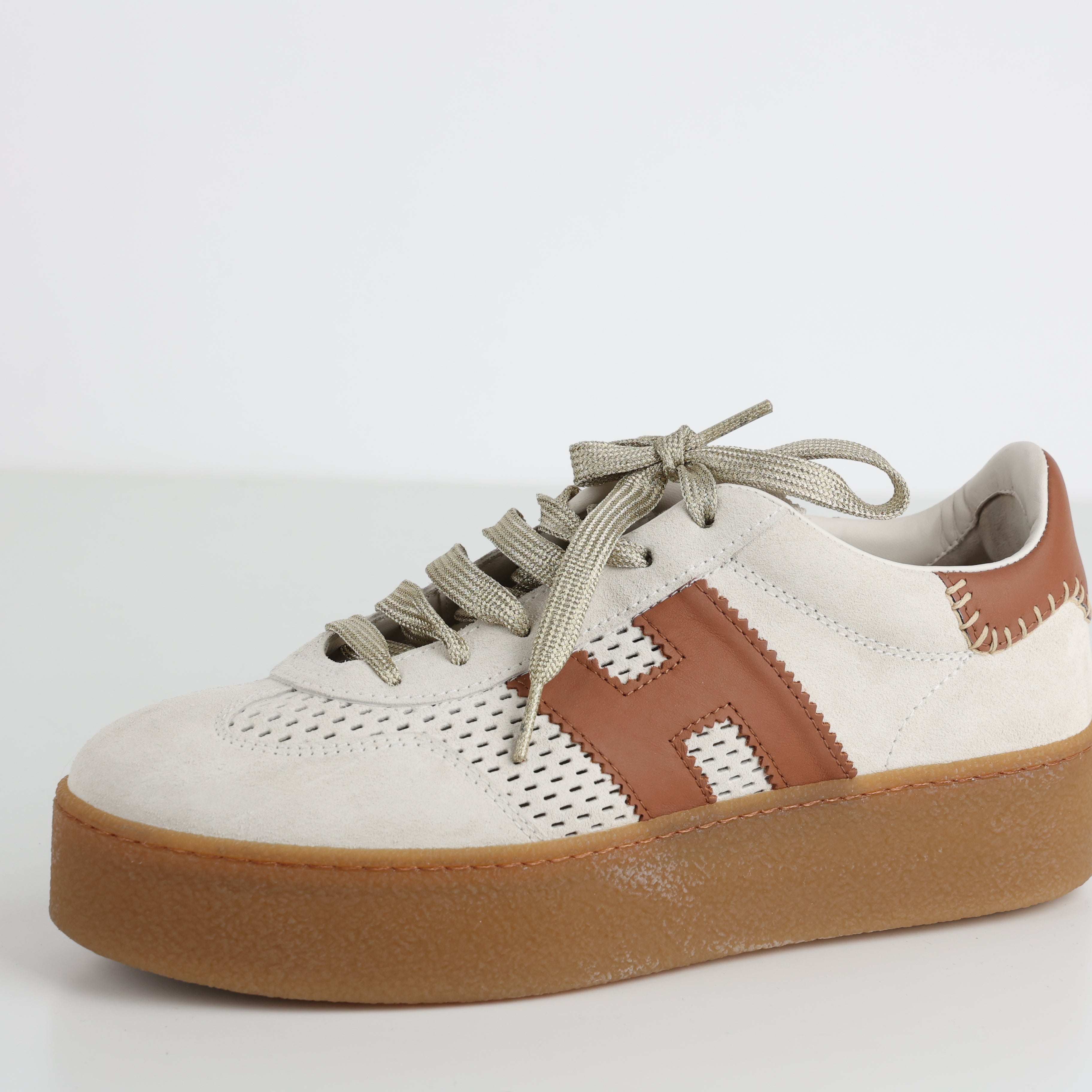 Trainers , Shoe Size 40