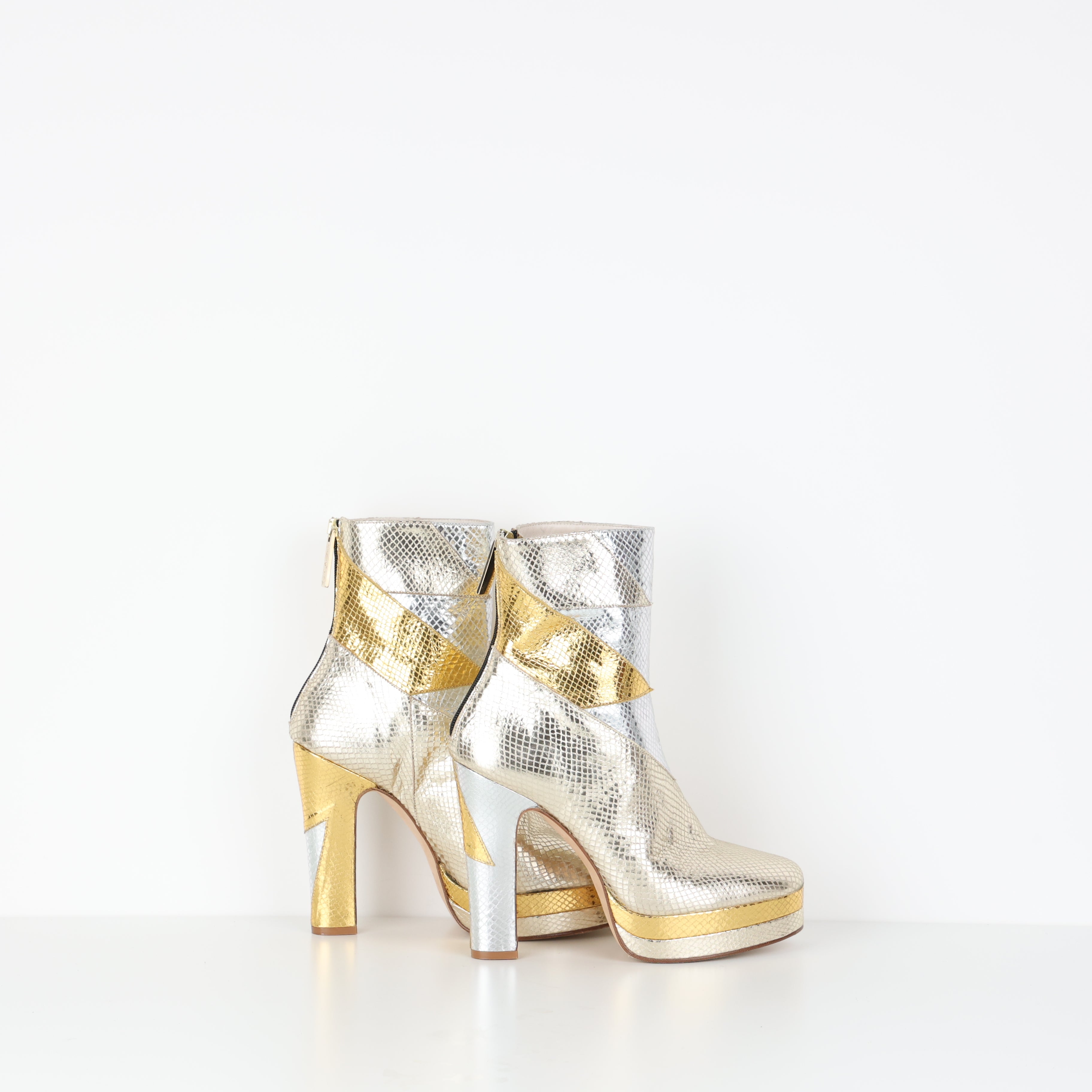 Heels , Shoe Size 40