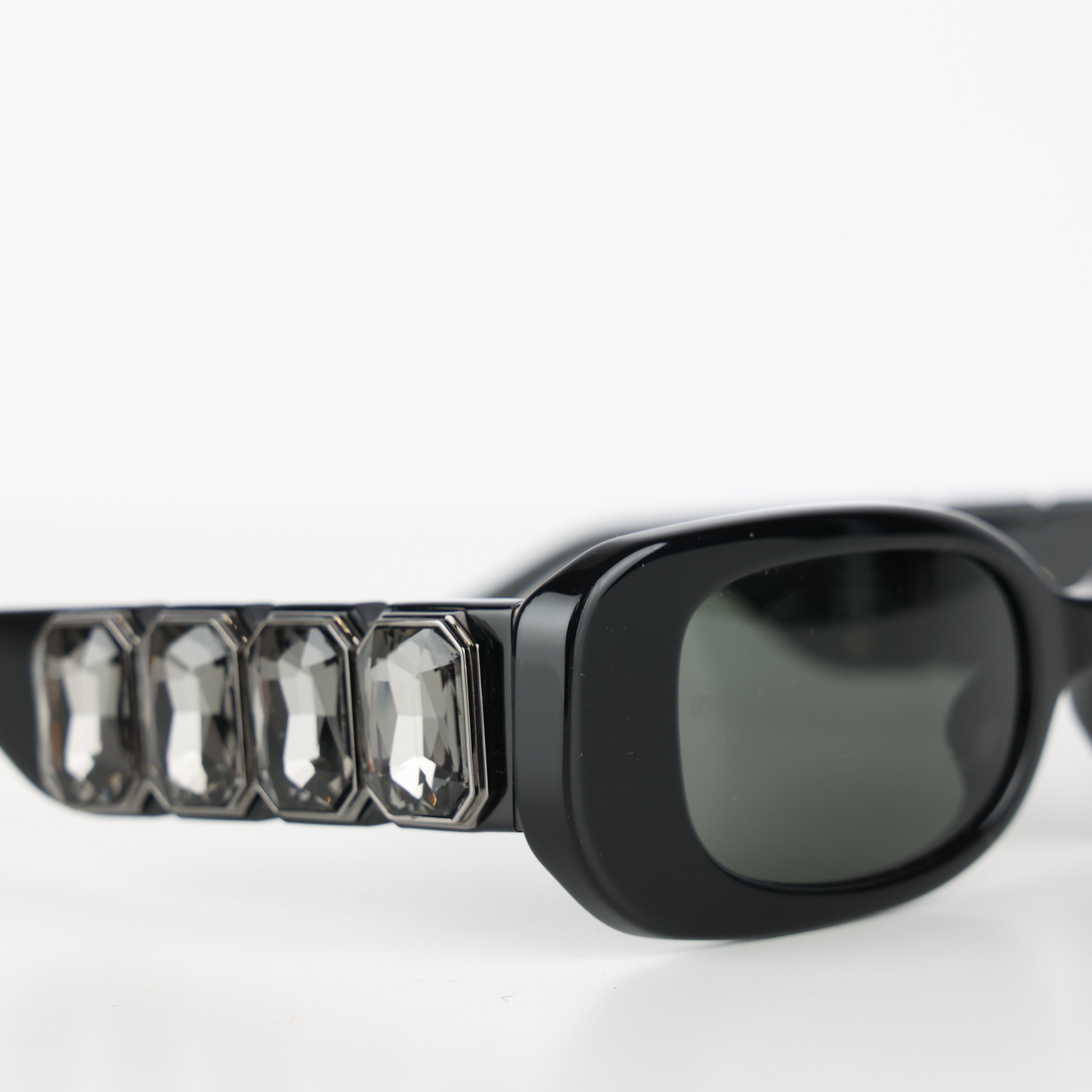 Sunglasses, UK Size One Size