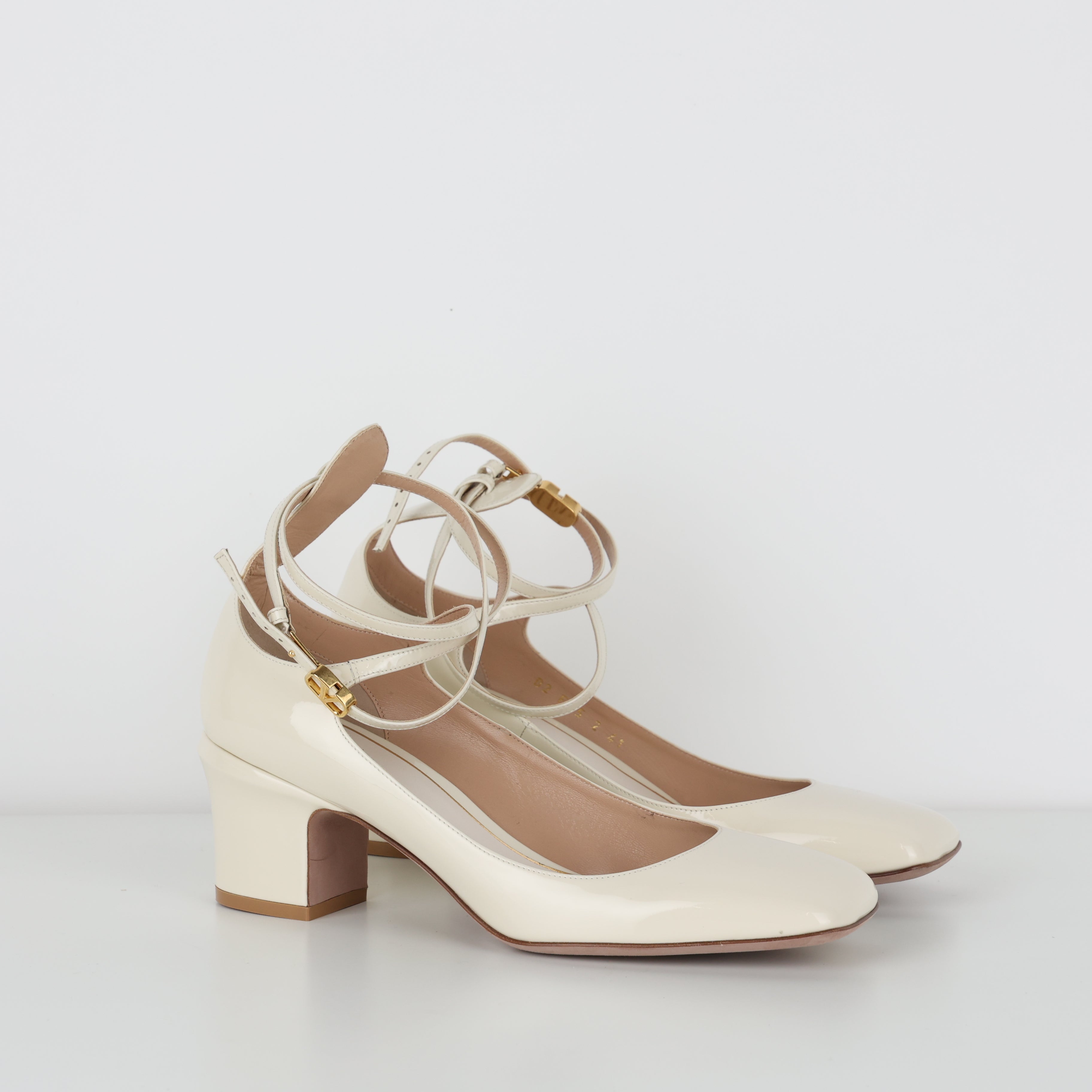 Heels , Shoe Size 41