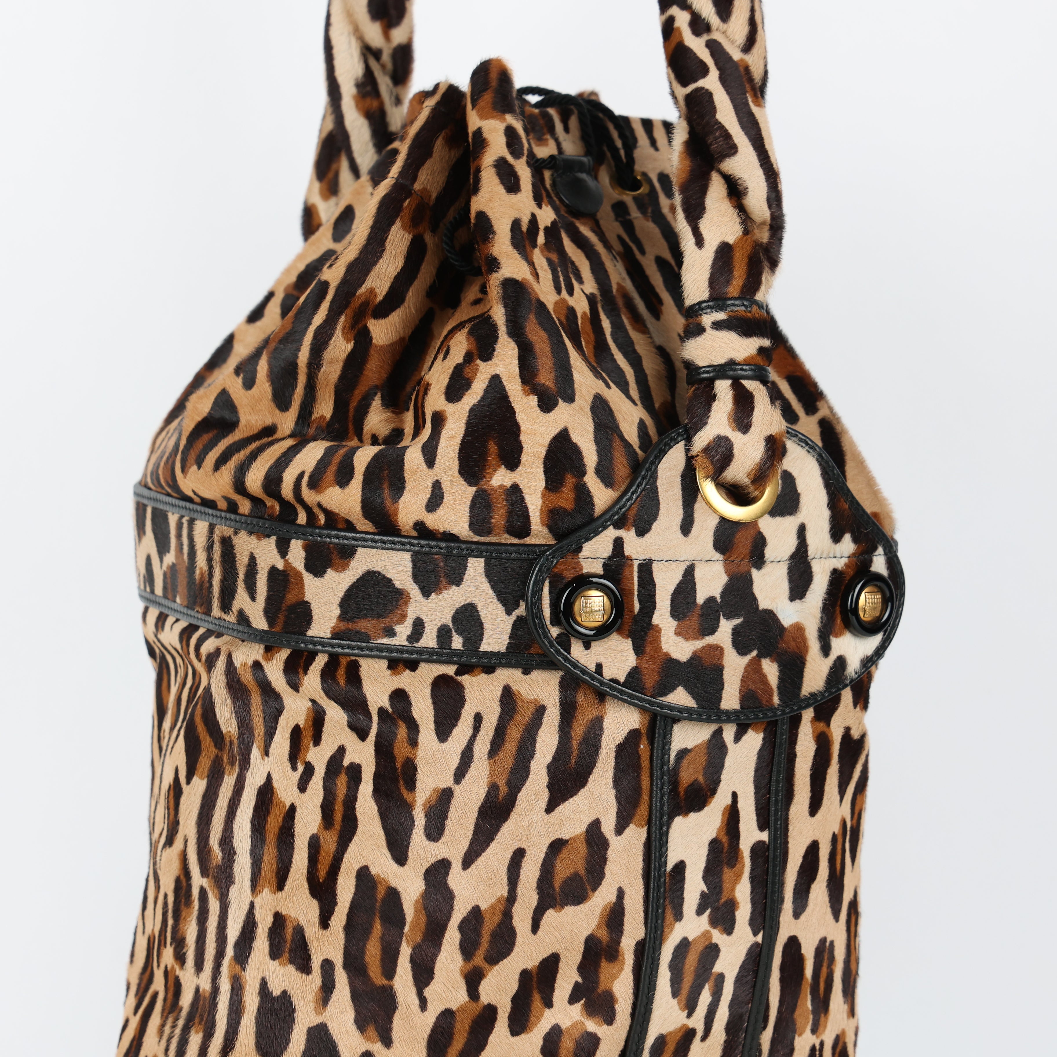 Fendi, Palazzo Bucket Bag