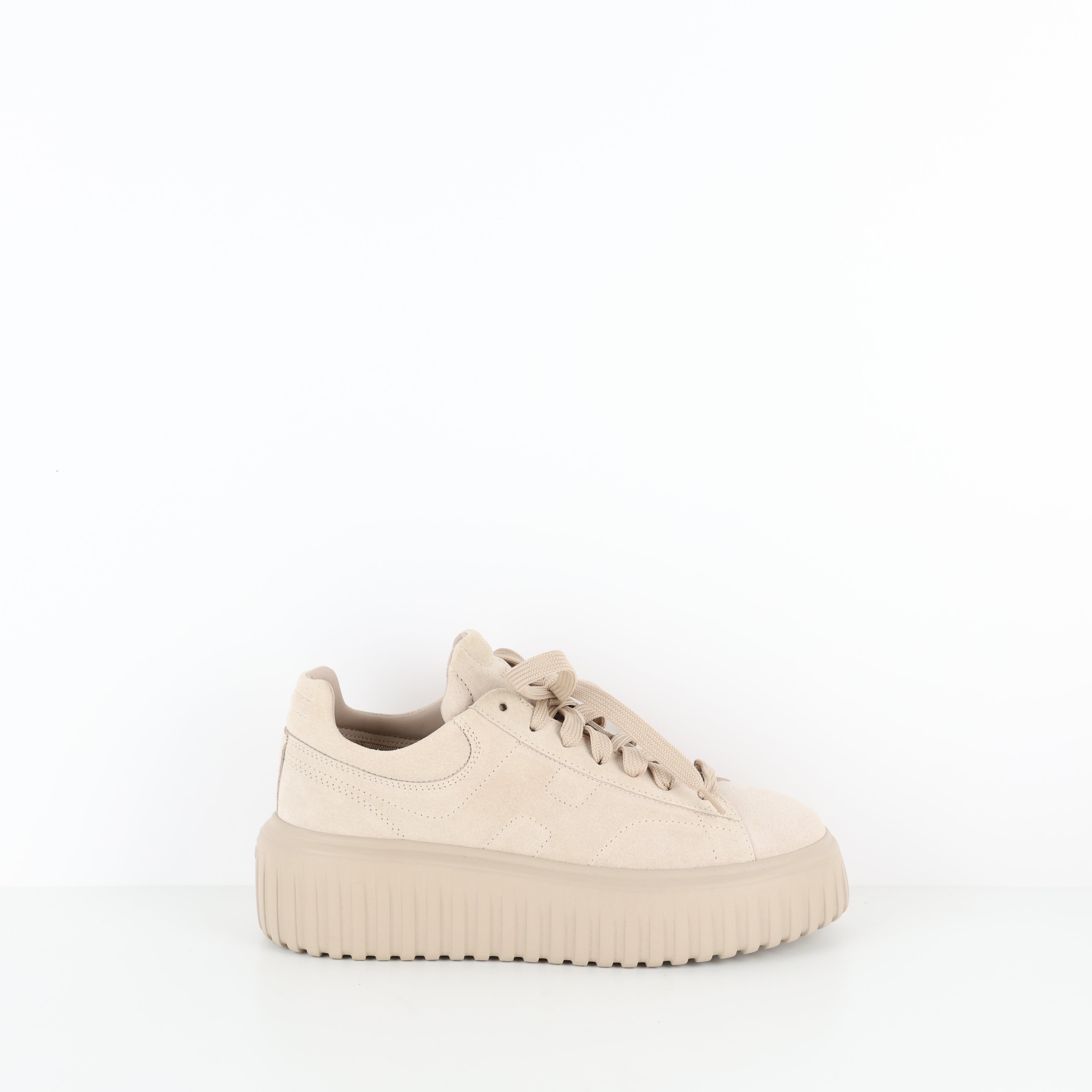 Trainers , Shoe Size 37