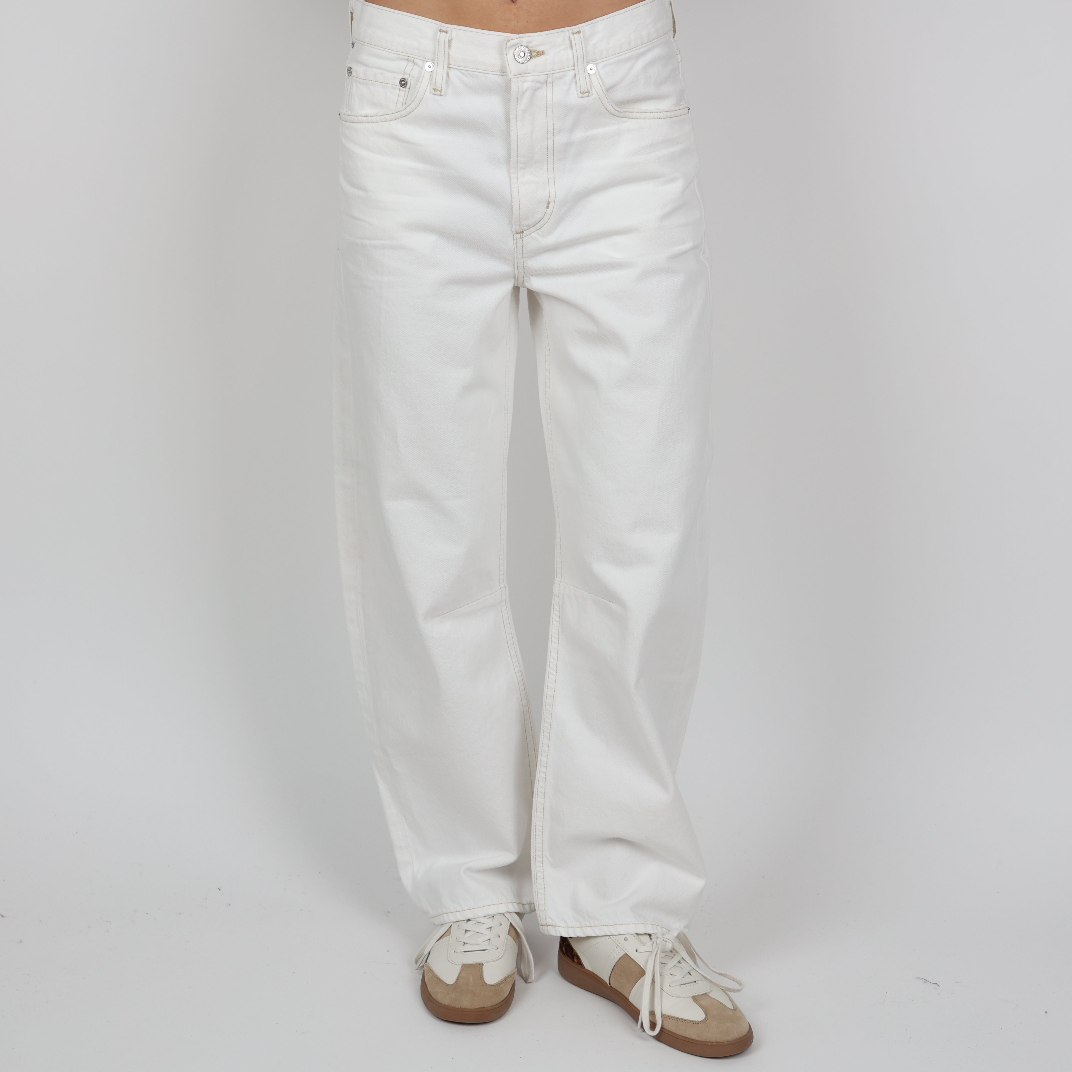 Jeans, Waist 26