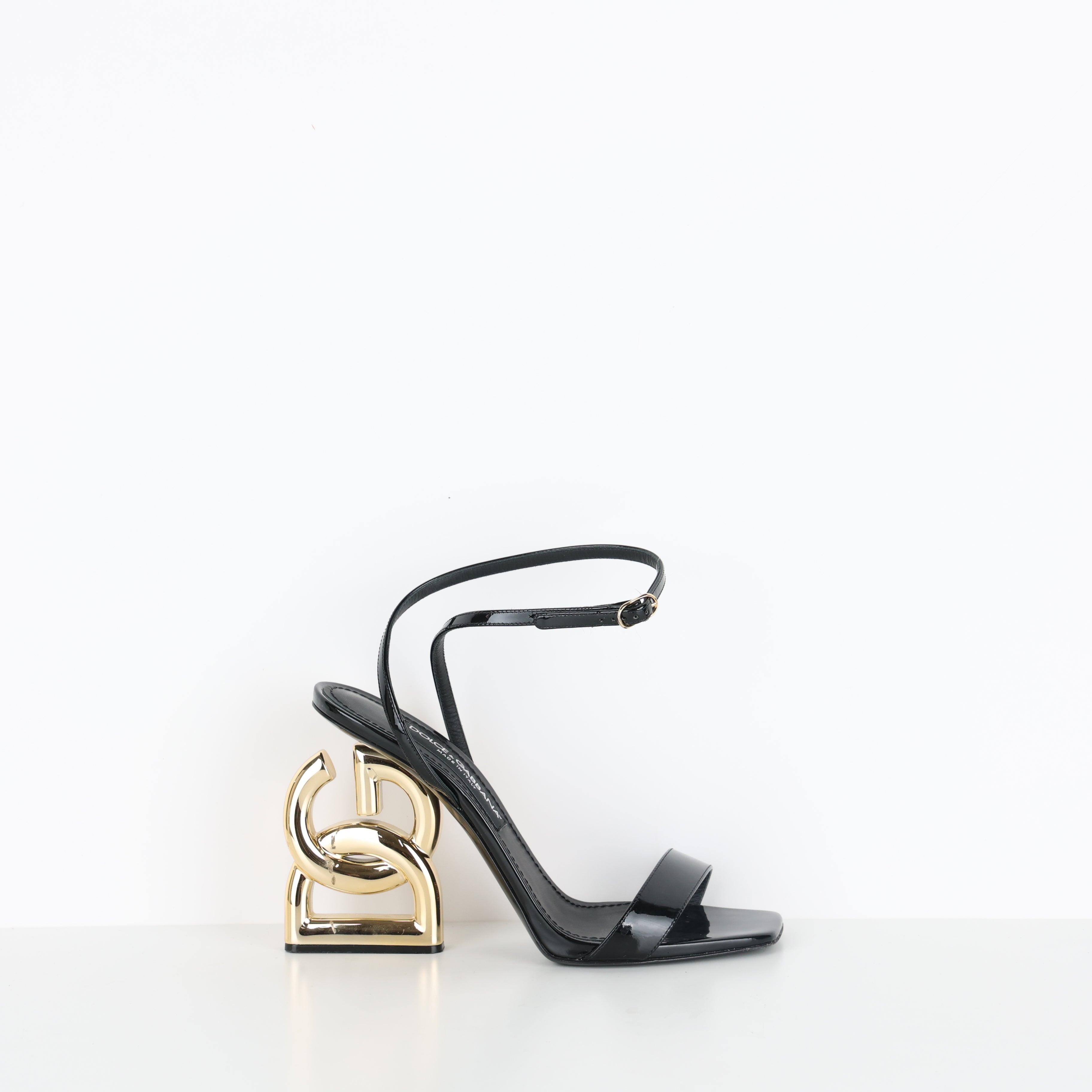 Heels , Shoe Size 39