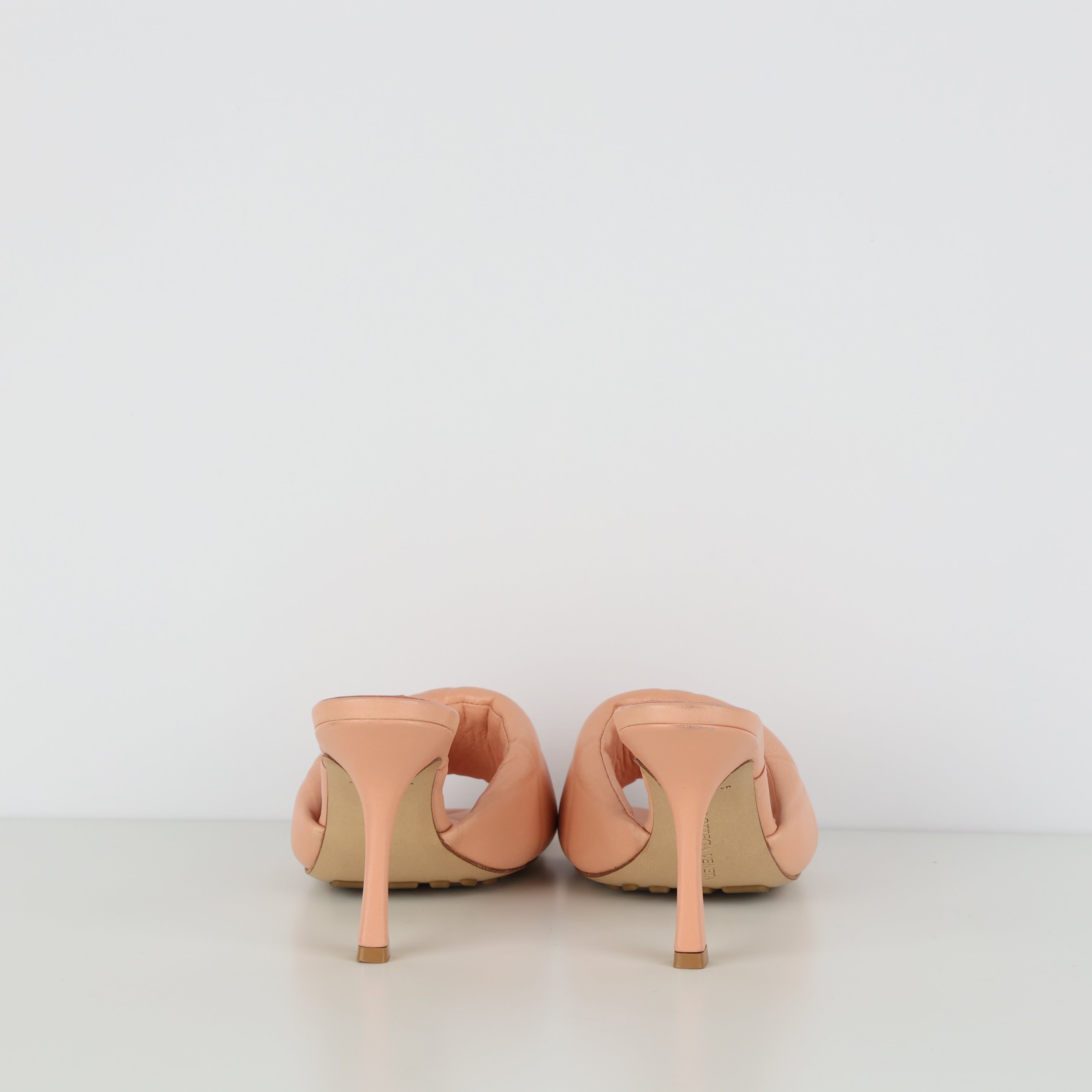 Heels , Shoe Size 37