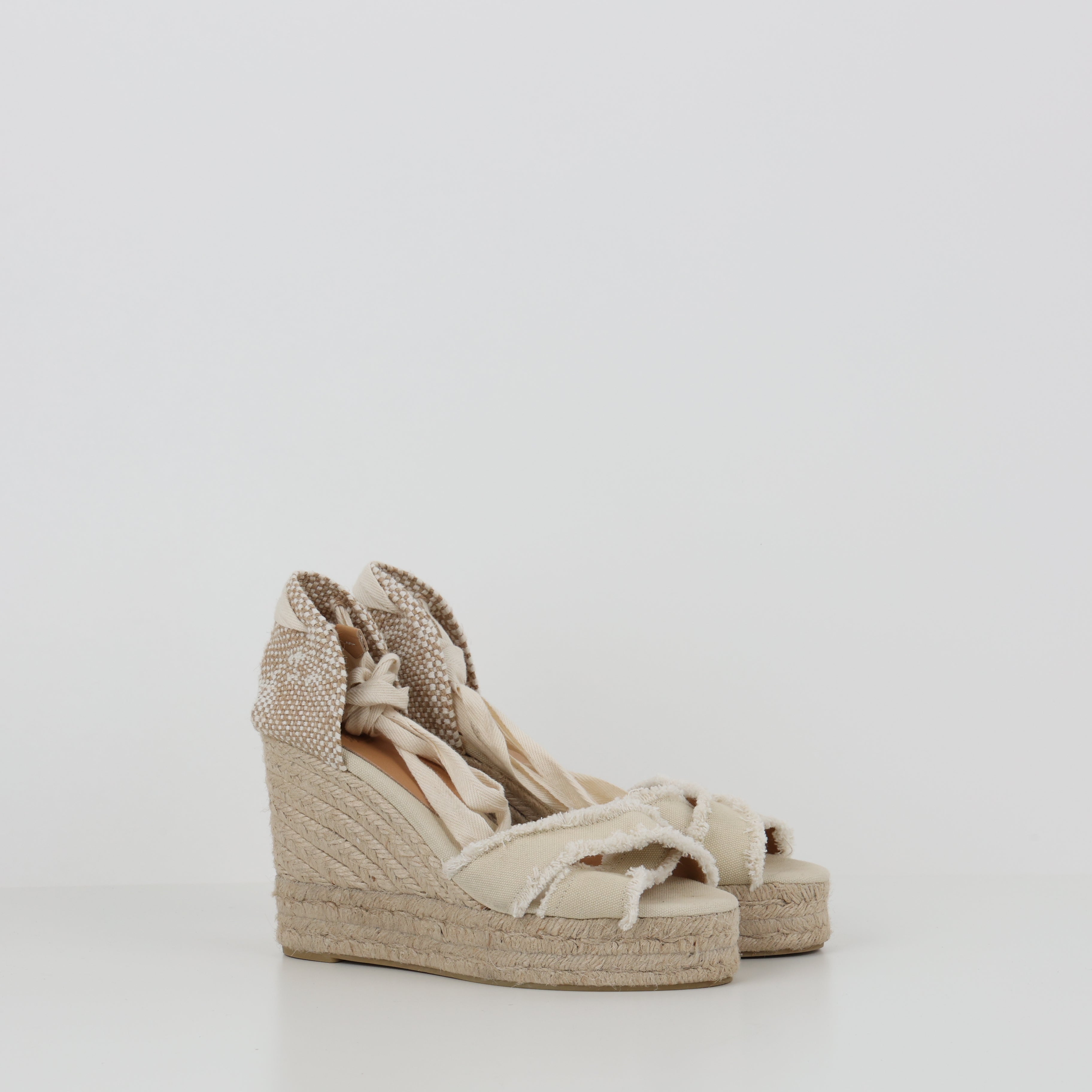 Heels , Shoe Size 38