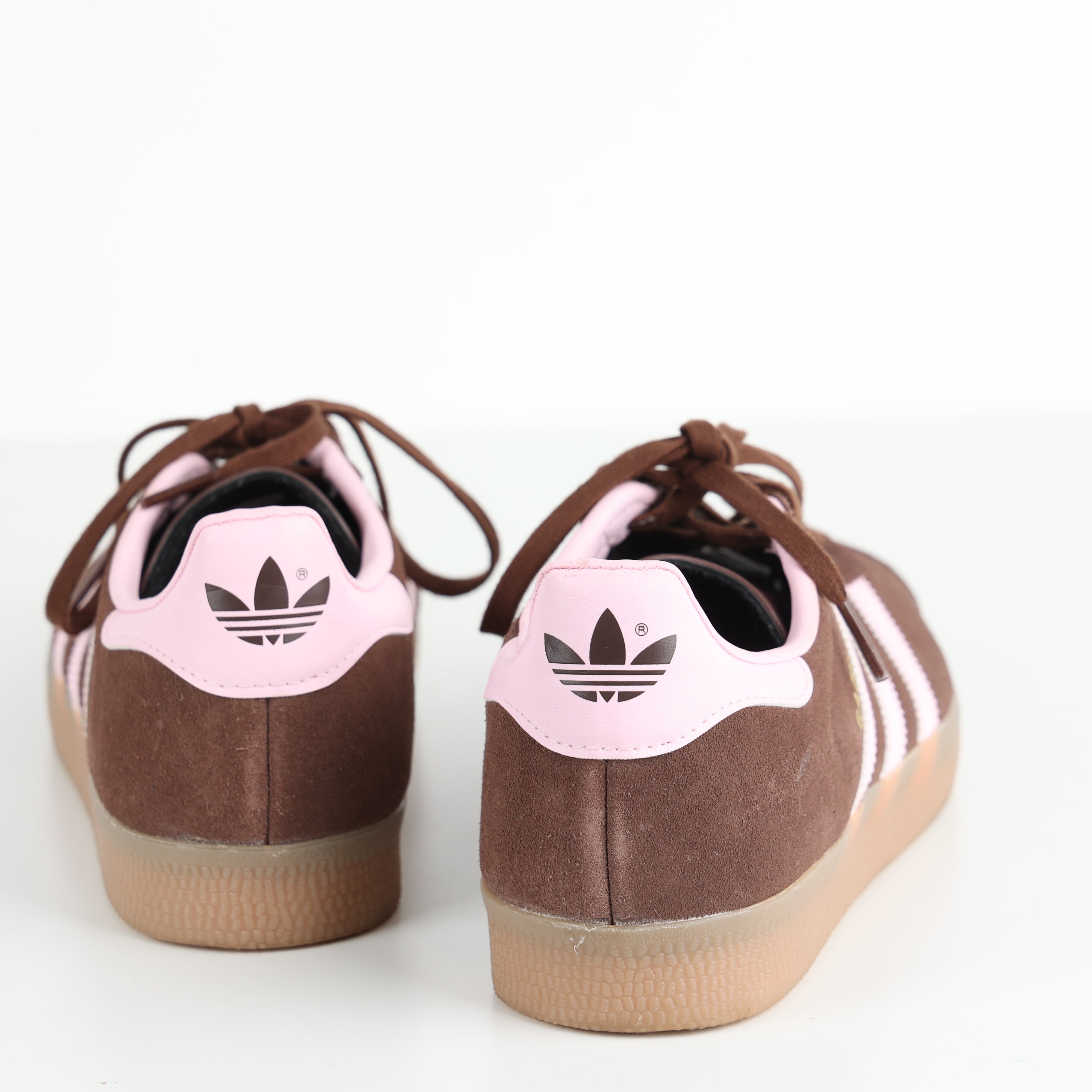 Trainers , Shoe Size 39