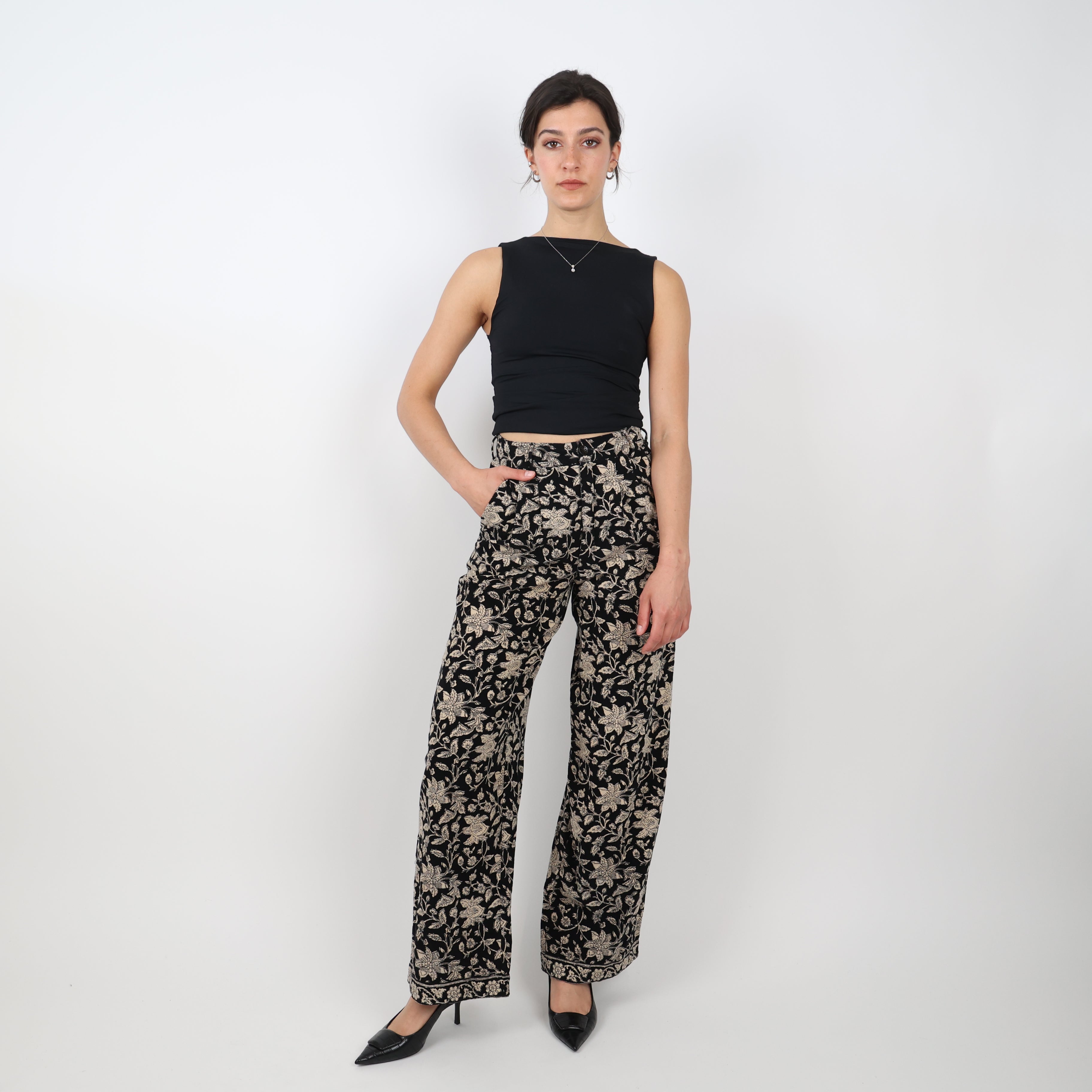 Trousers, Waist 25