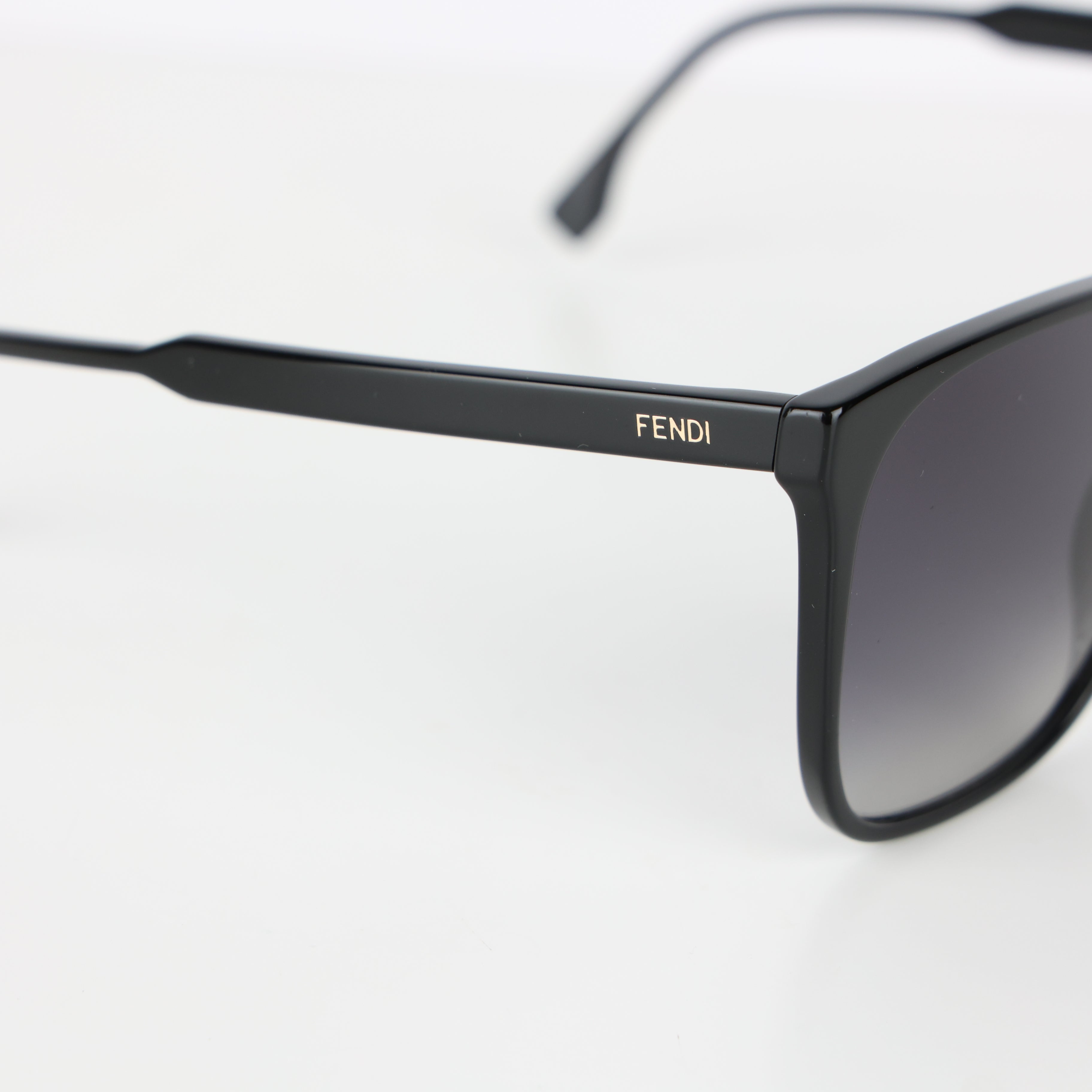 Sunglasses, UK Size One Size