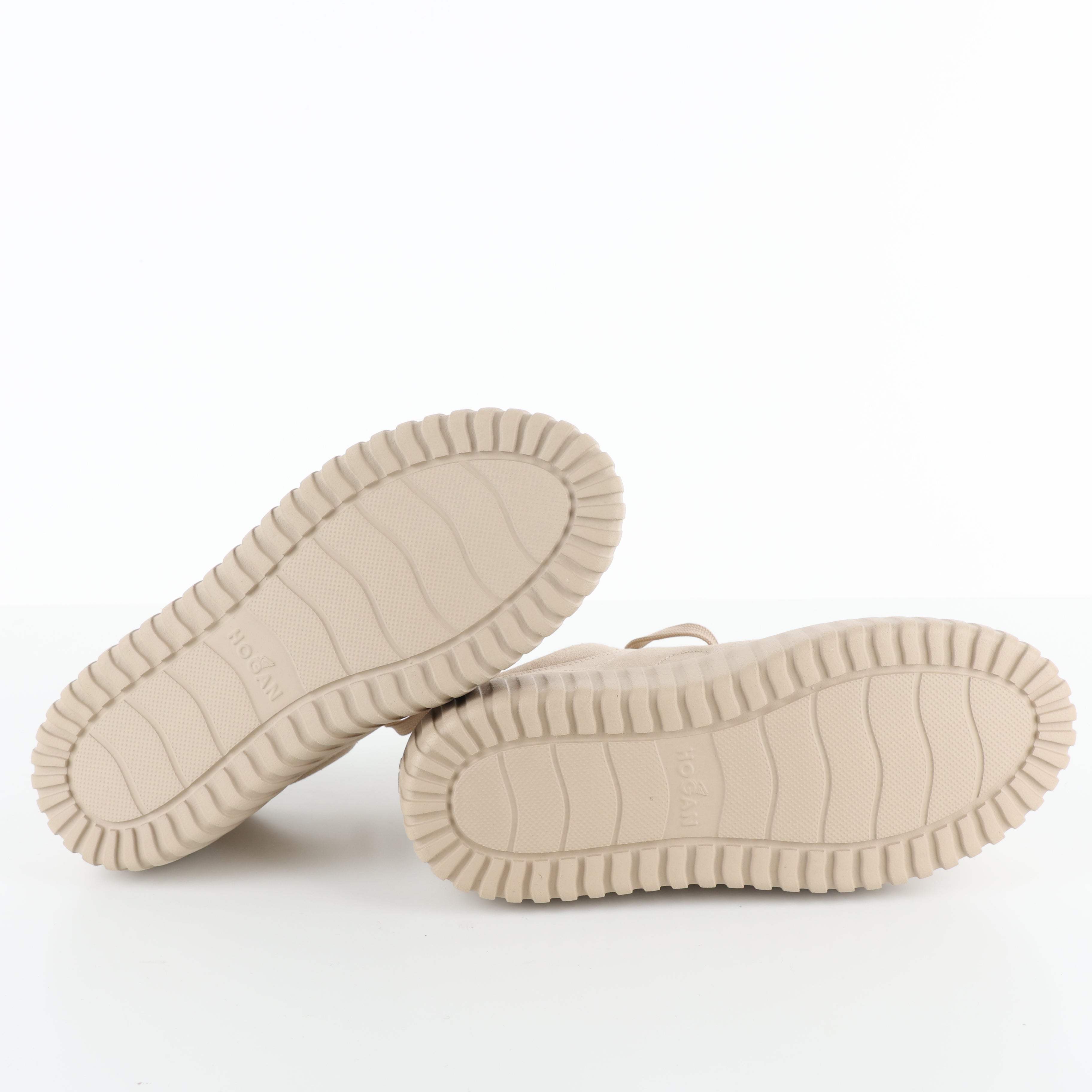 Trainers , Shoe Size 37