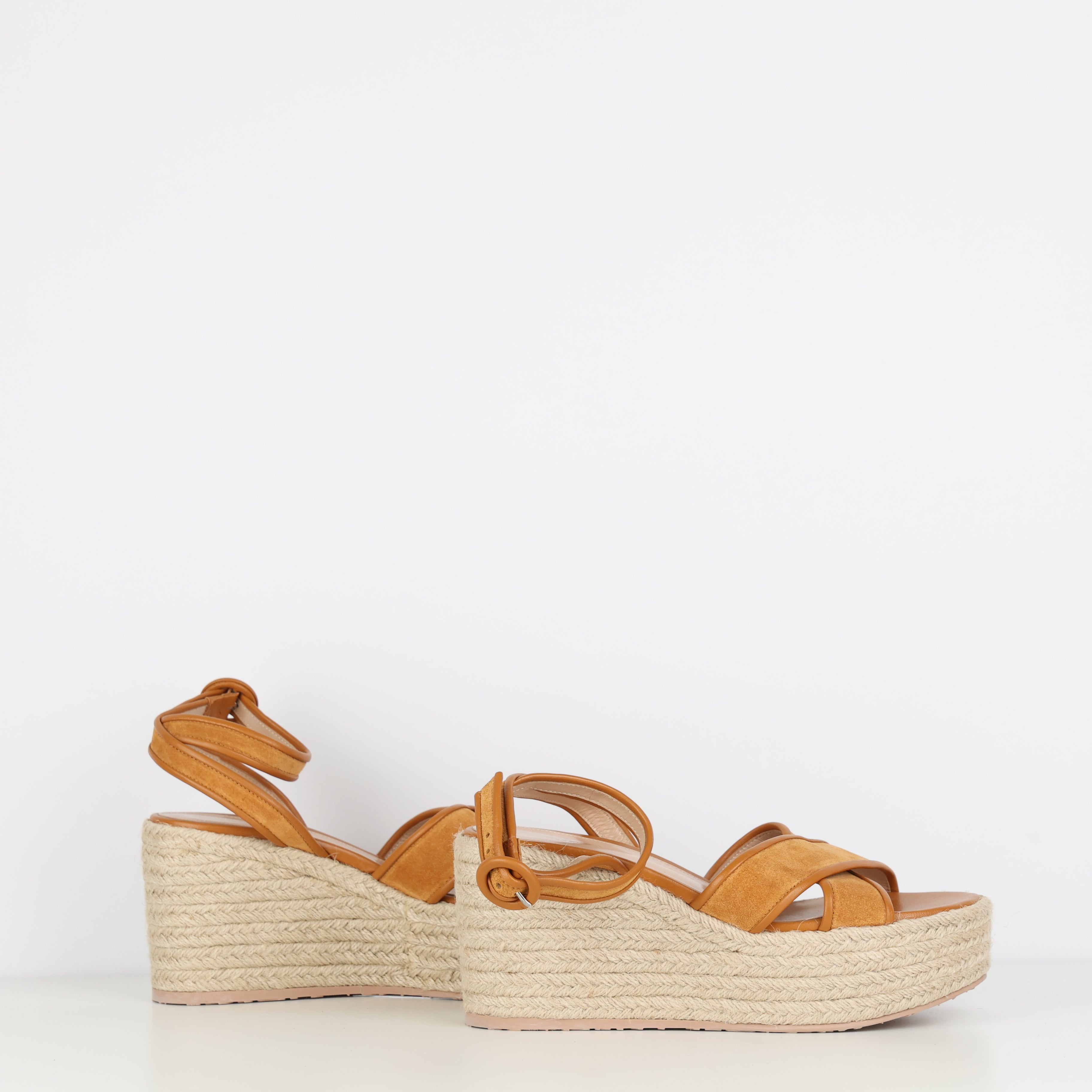 Heels , Shoe Size 39.5