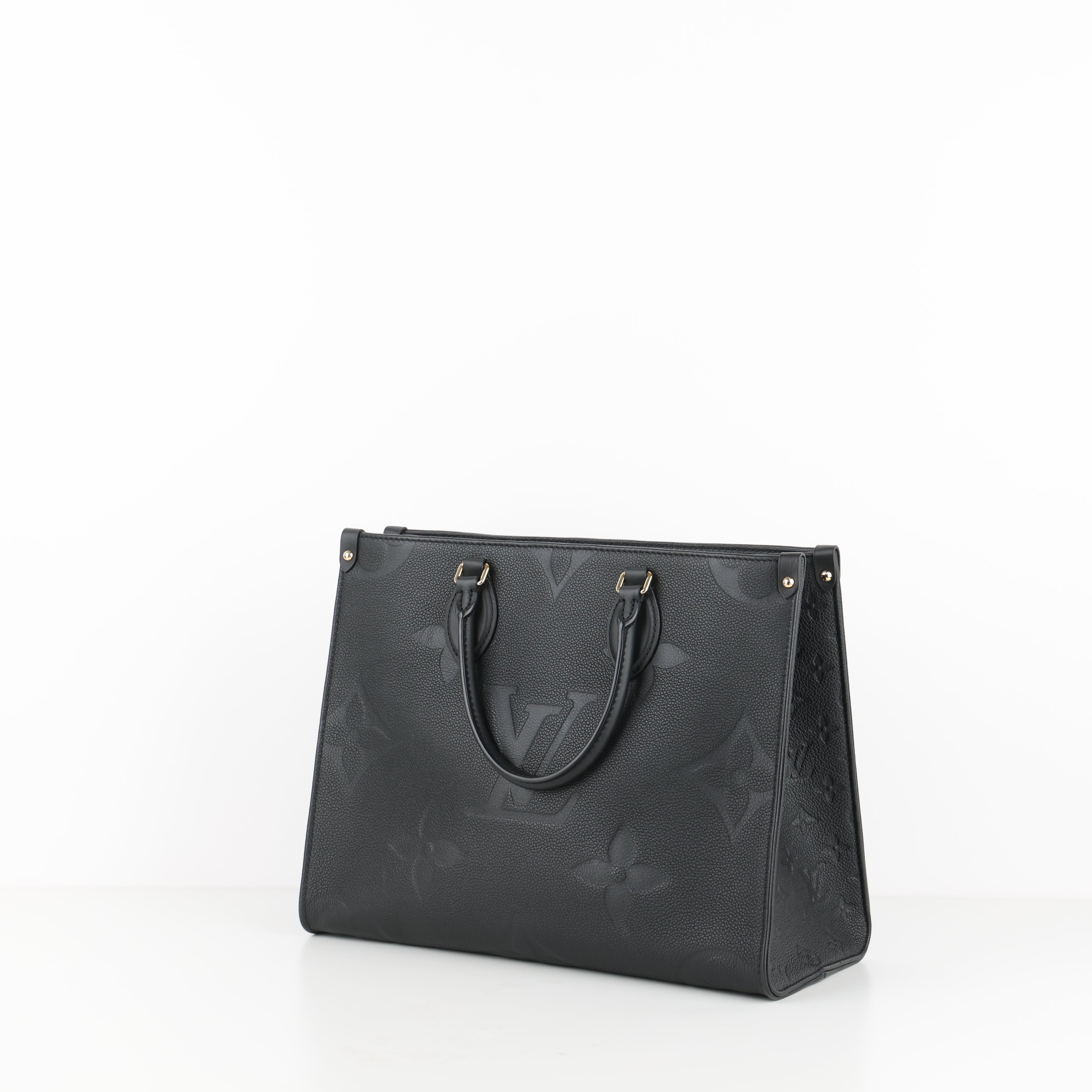 Louis Vuitton, OnTheGo Bag