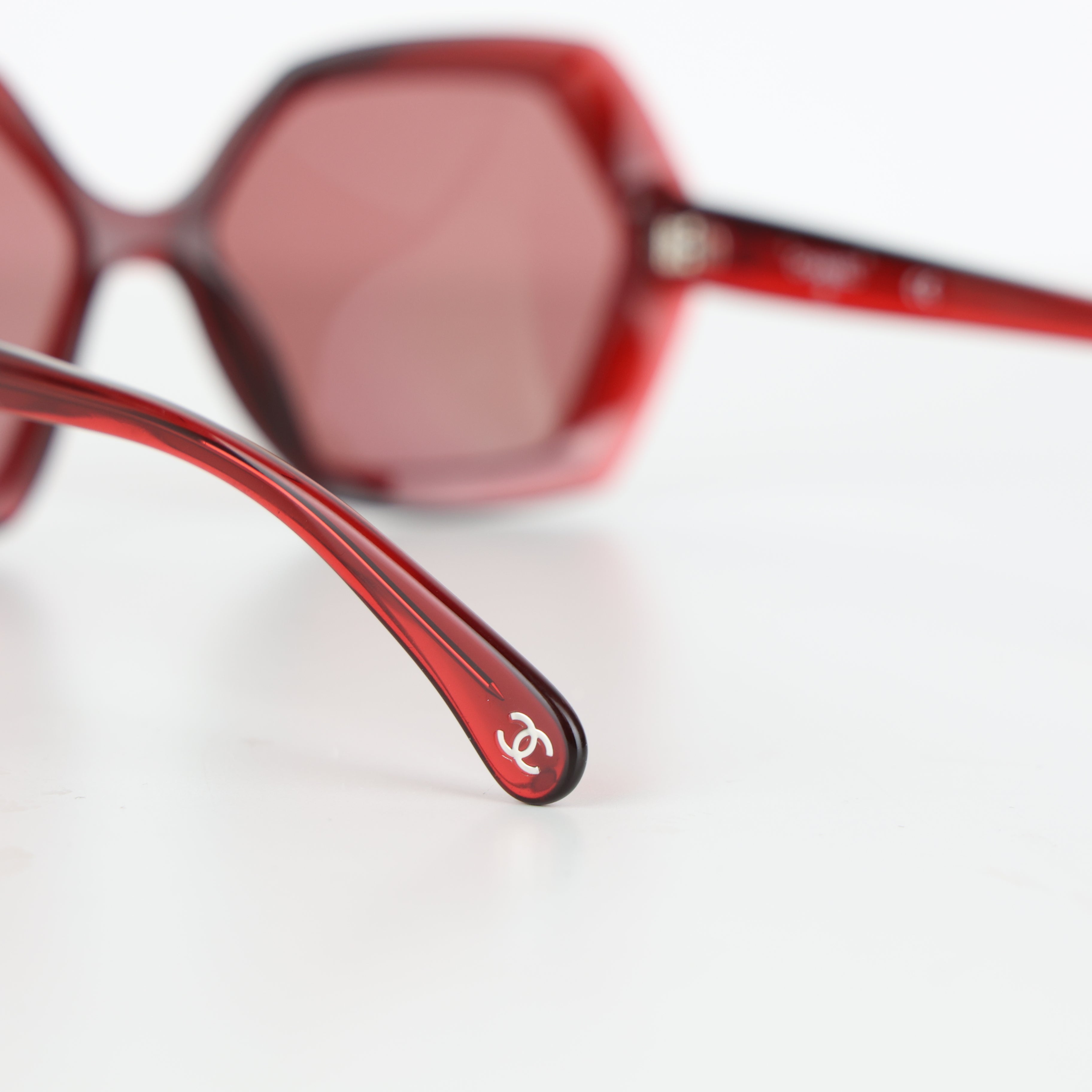 Sunglasses, UK Size One Size
