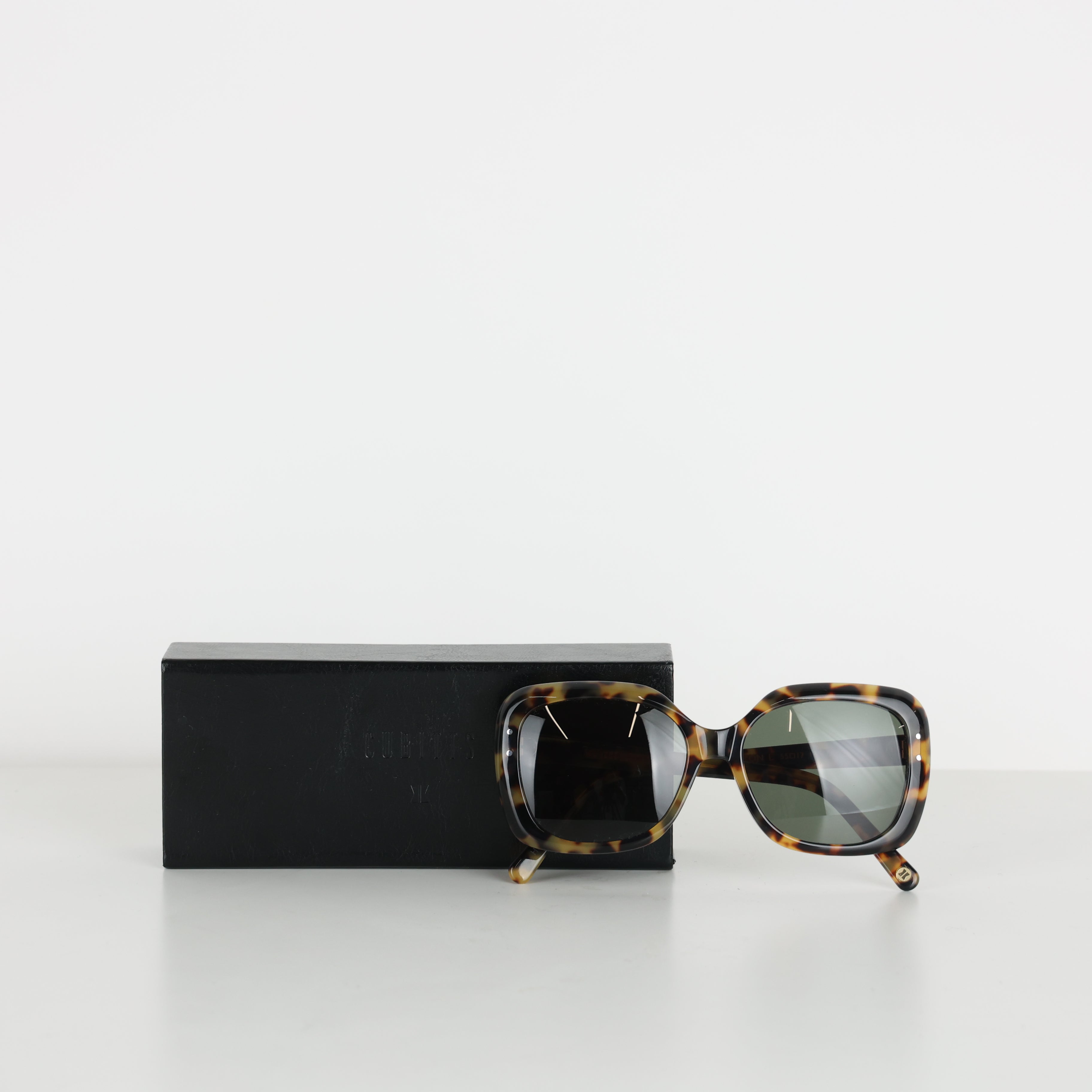 Sunglasses, UK Size One Size