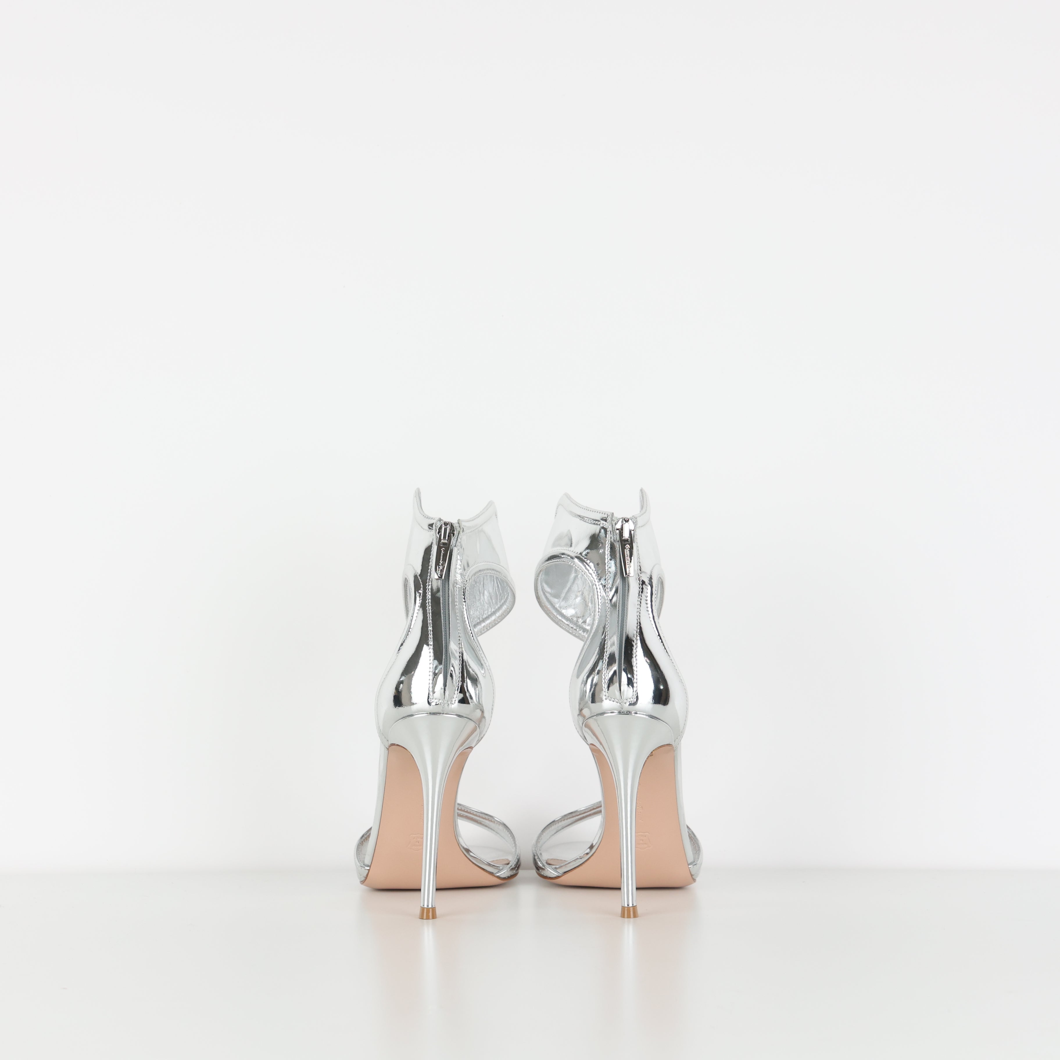Heels , Shoe Size 39