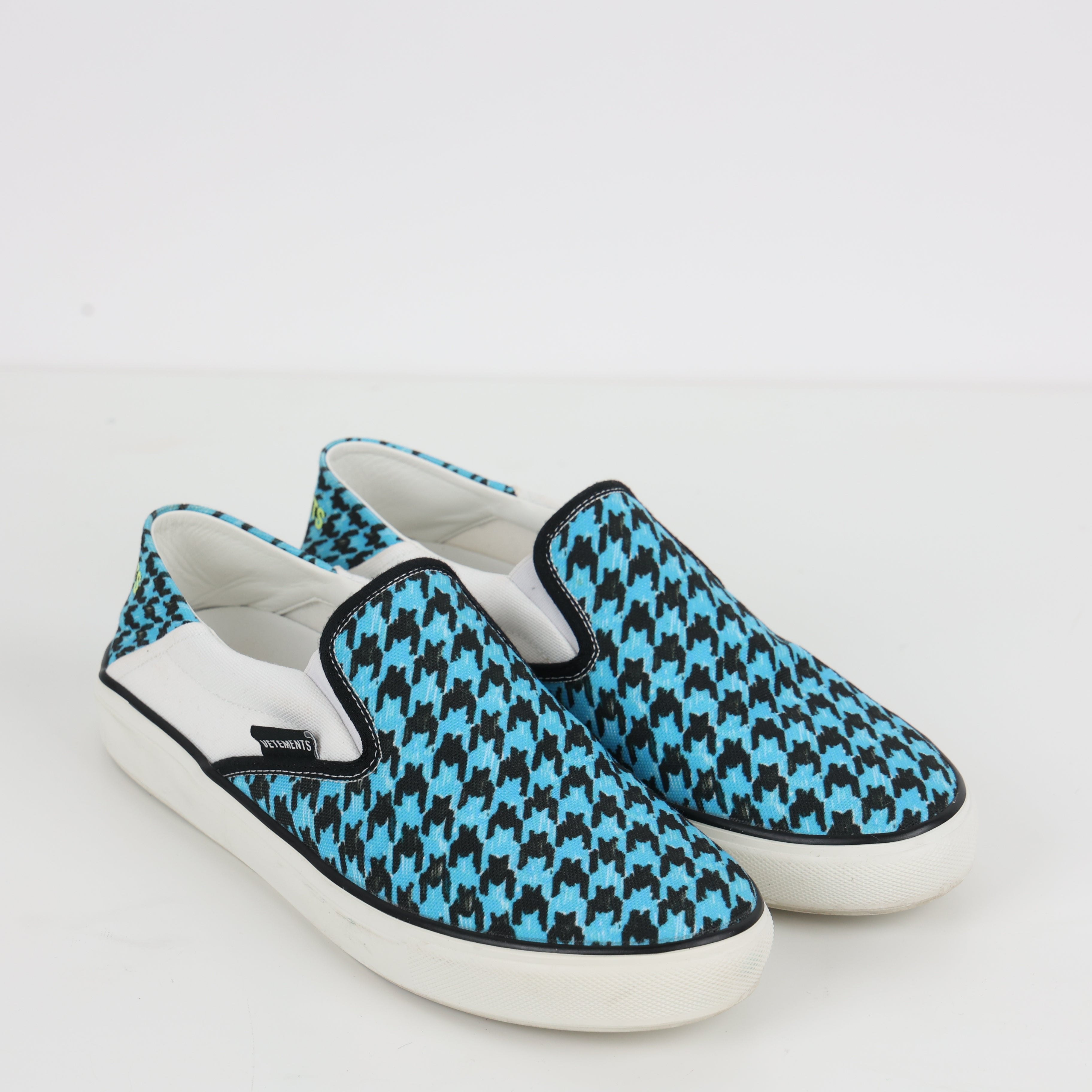 Trainers, Shoe Size 39