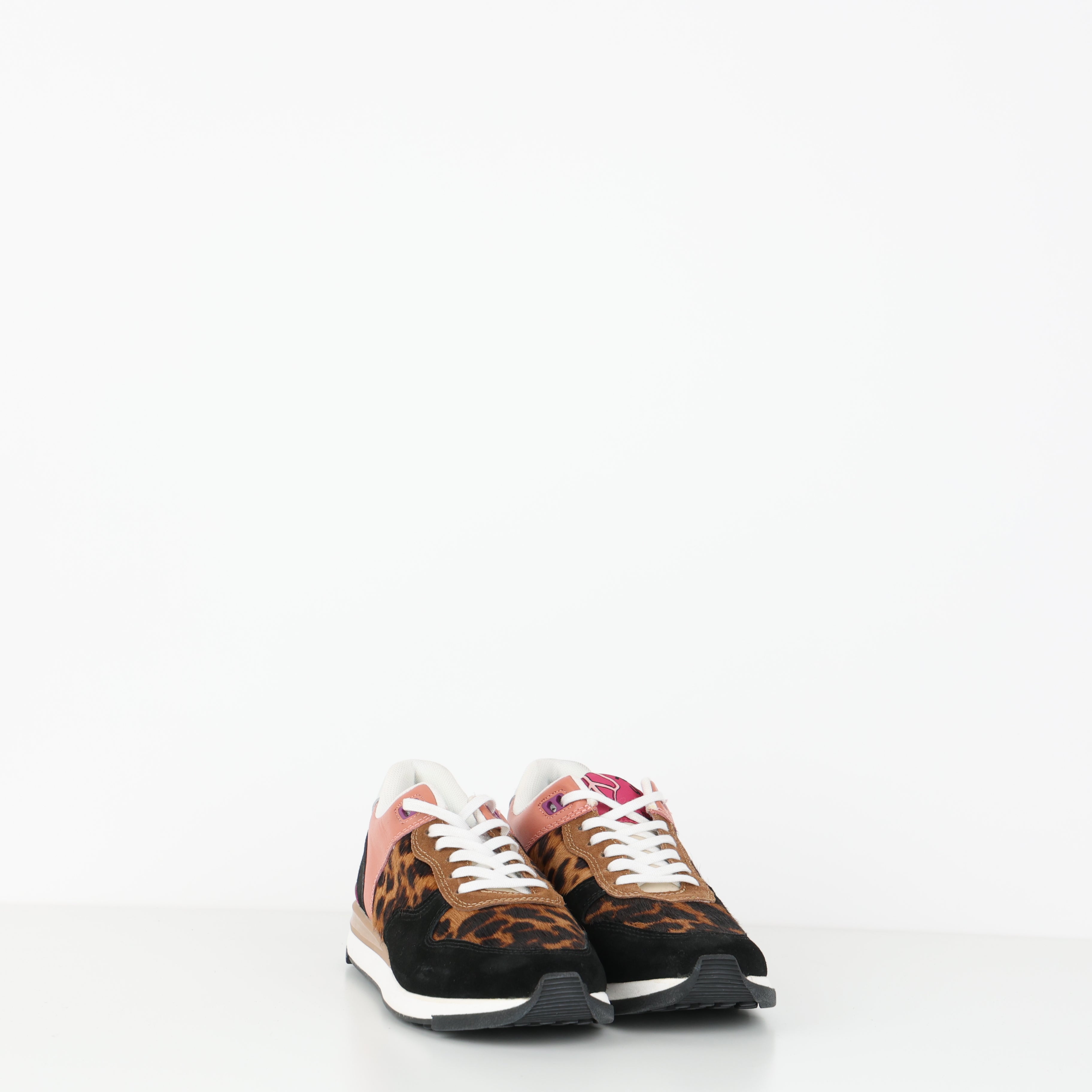Trainers , Shoe Size 39
