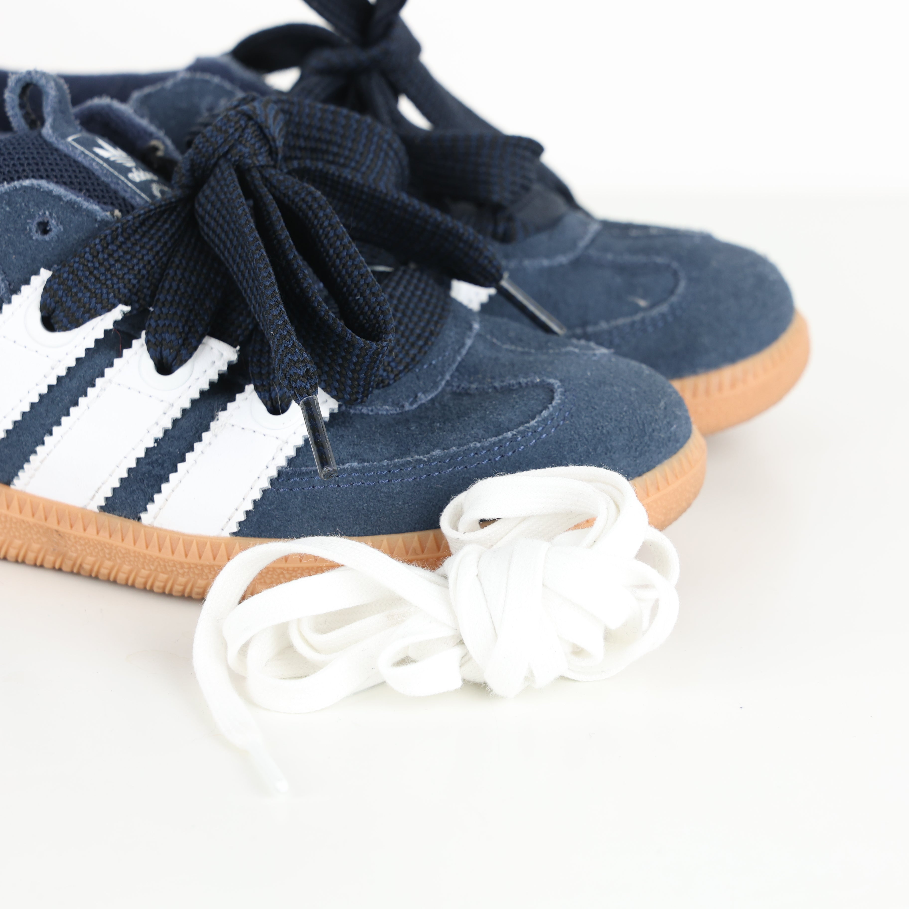Trainers , Shoe Size 39