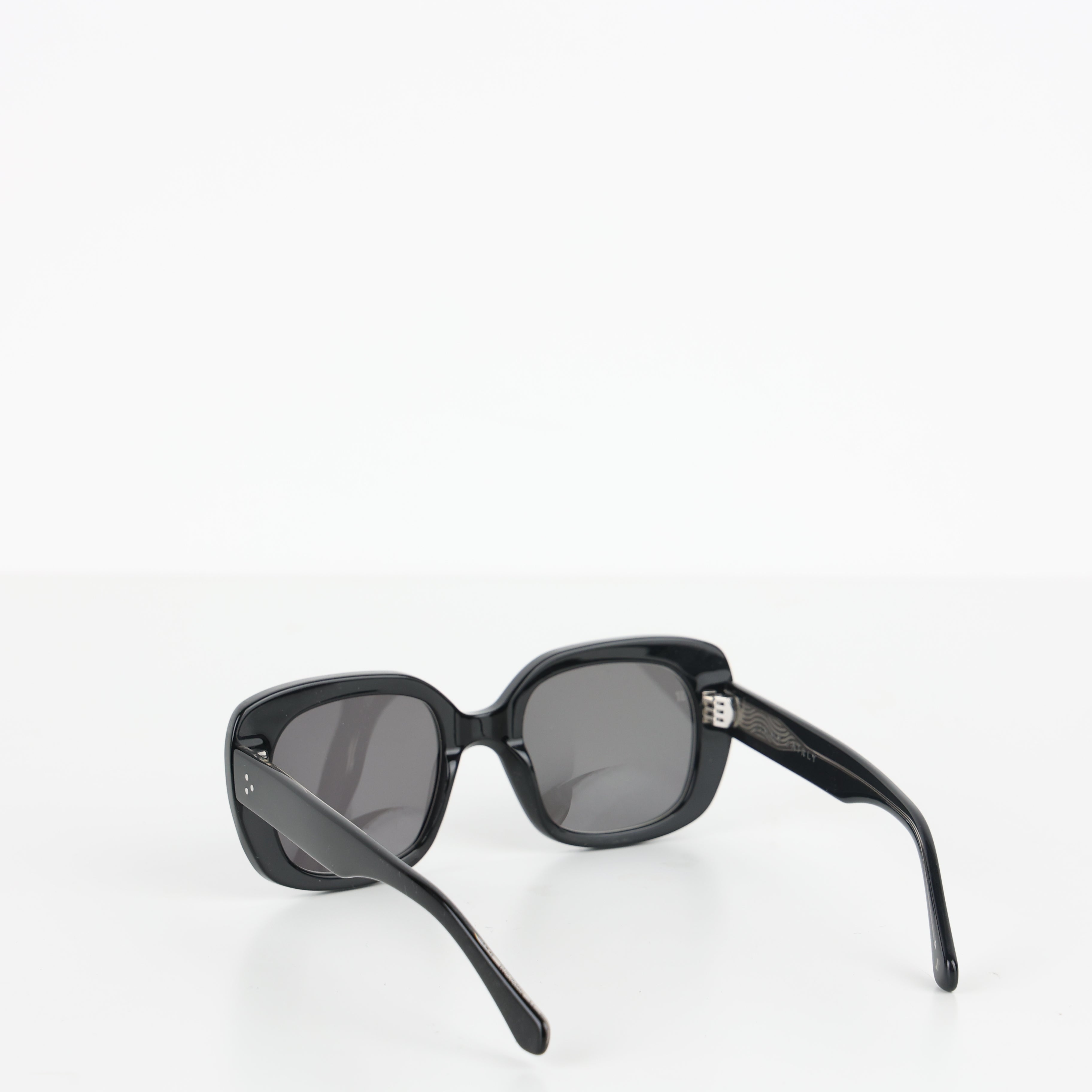 Sunglasses, UK Size One Size