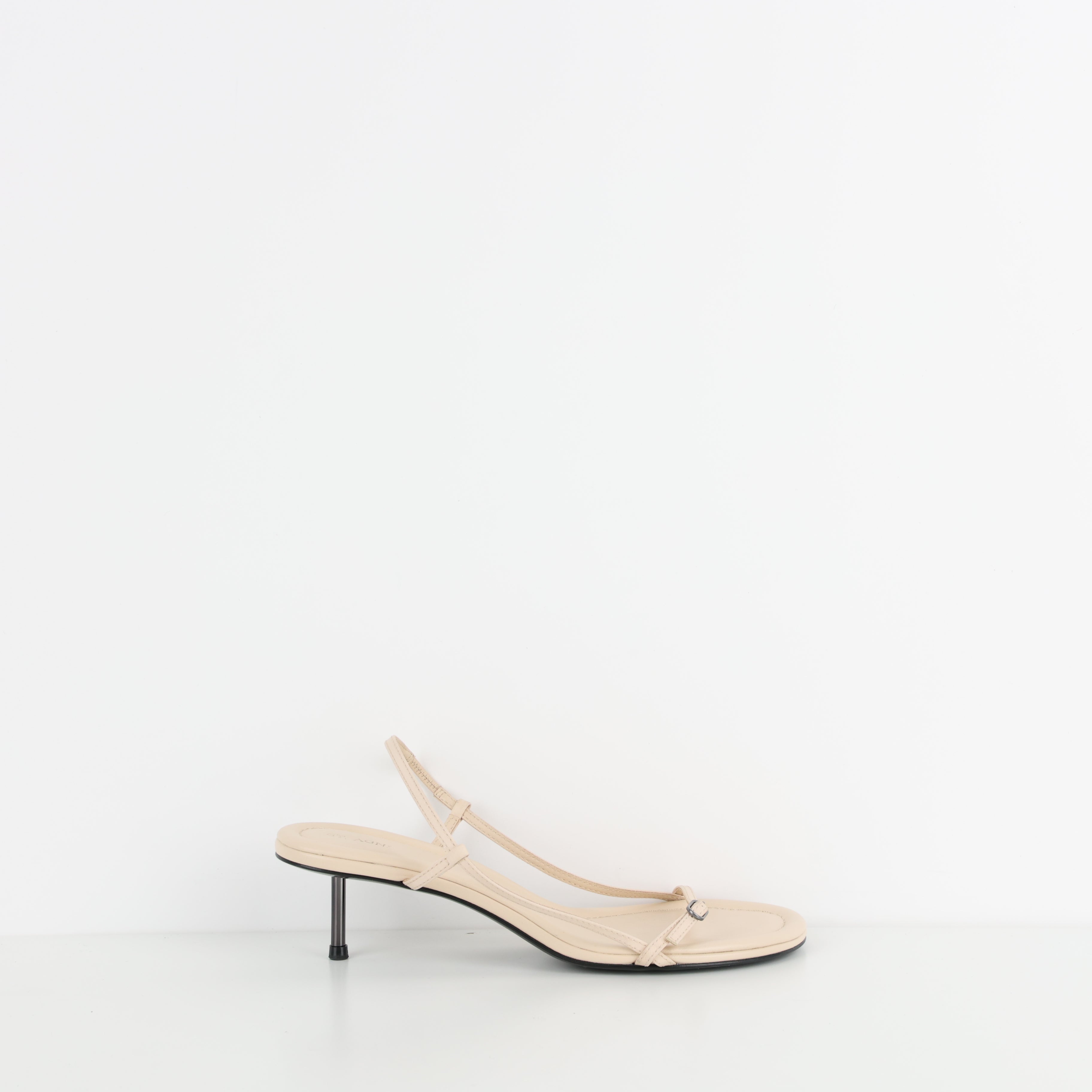 Heels , Shoe Size 39